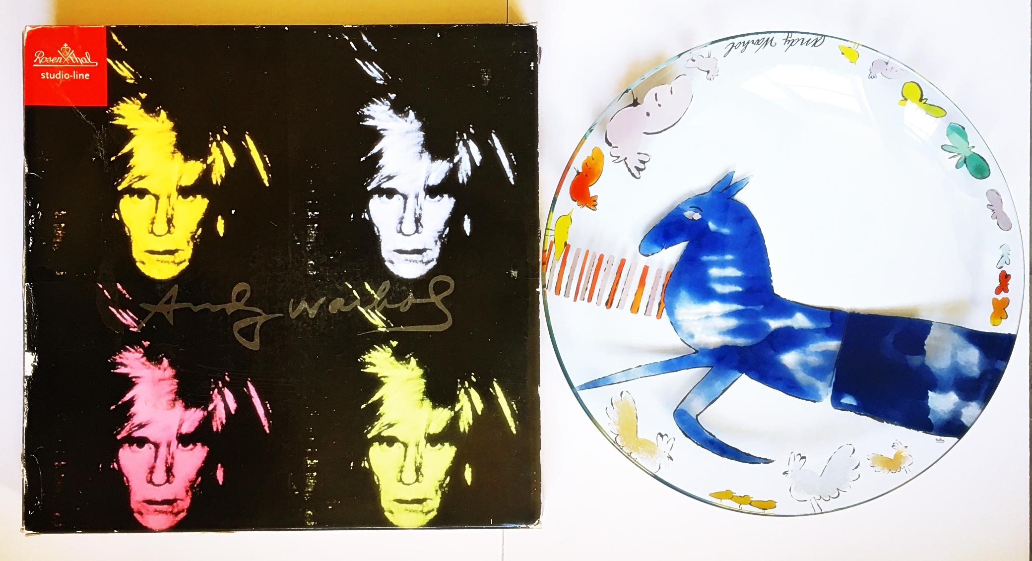 Andy Warhol
Vintage Grand bol Rosenthal (Licorne), ca. 1991
Grand bol en verre sérigraphié (signature autorisée cuite sur plaque)
La signature de Warhol est imprimée sur la plaque.
21 × 21 × 3 1/2 pouces
Série
Ligne Rosenthal