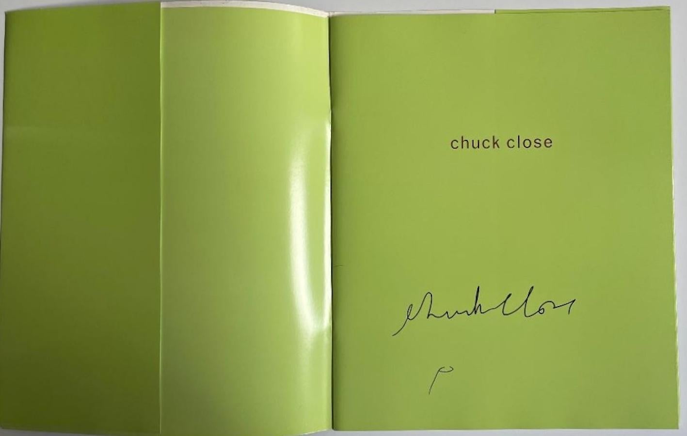 Ampio catalogo riccamente illustrato Dipinti recenti firmati a mano da Chuck Close