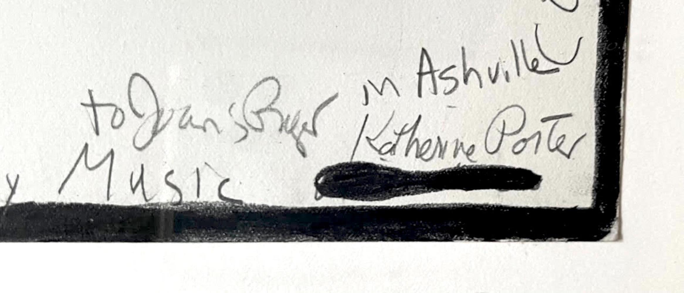 Nashville ist ein Enigma, ein Gemälde in Mischtechnik von bekannter Künstlerin, signiert – Art von Katherine Porter