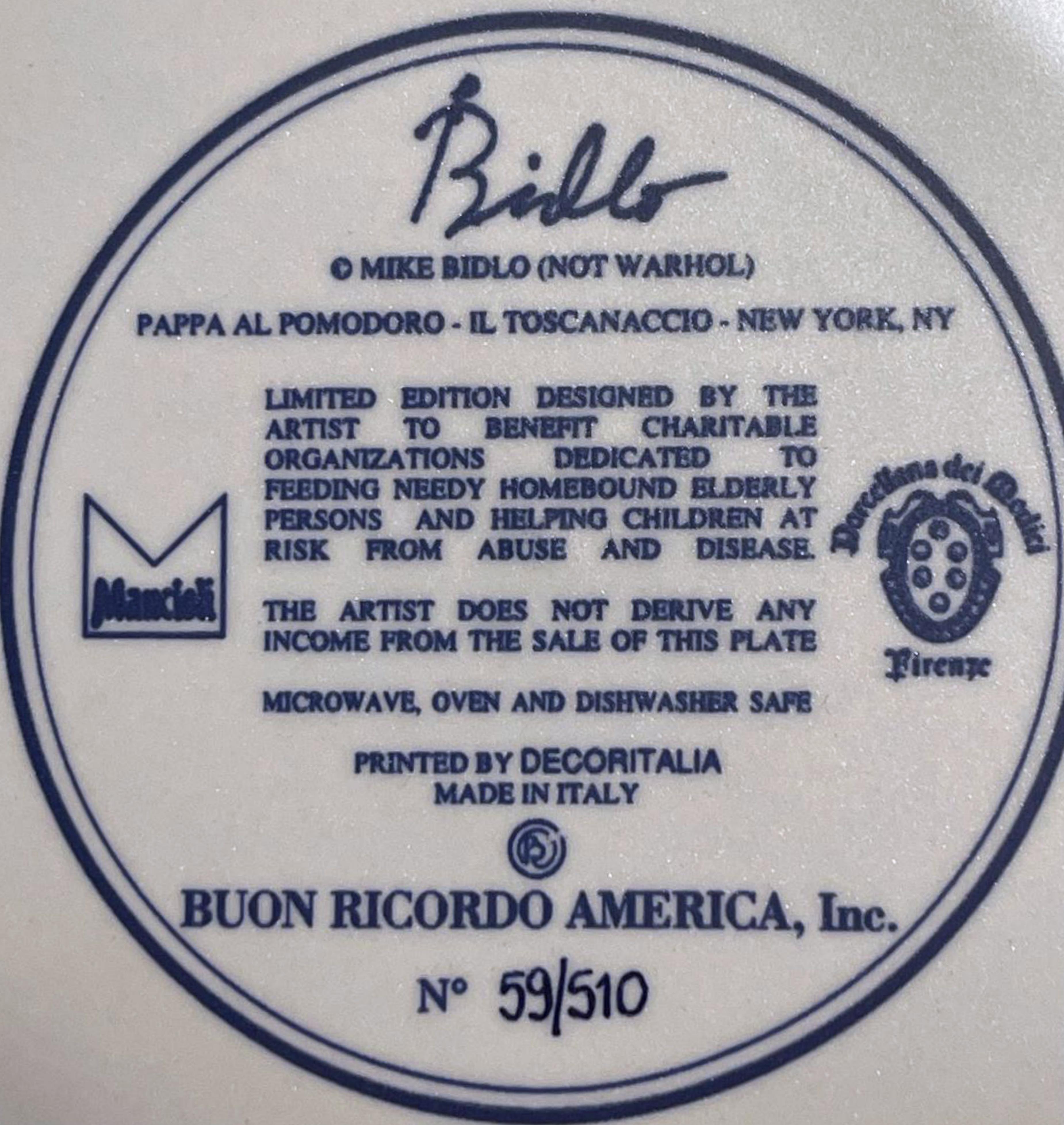 Mike Bidlo
Pas Warhol (Pappa Al Pomodoro - Il Toscanaccio - NYC), 2000
Plaque en céramique en édition limitée. Signature de l'Artistics cuite dans la plaque.
Signature de l'artiste cuite dans la plaque au dos et numérotée 59 de l'édition de