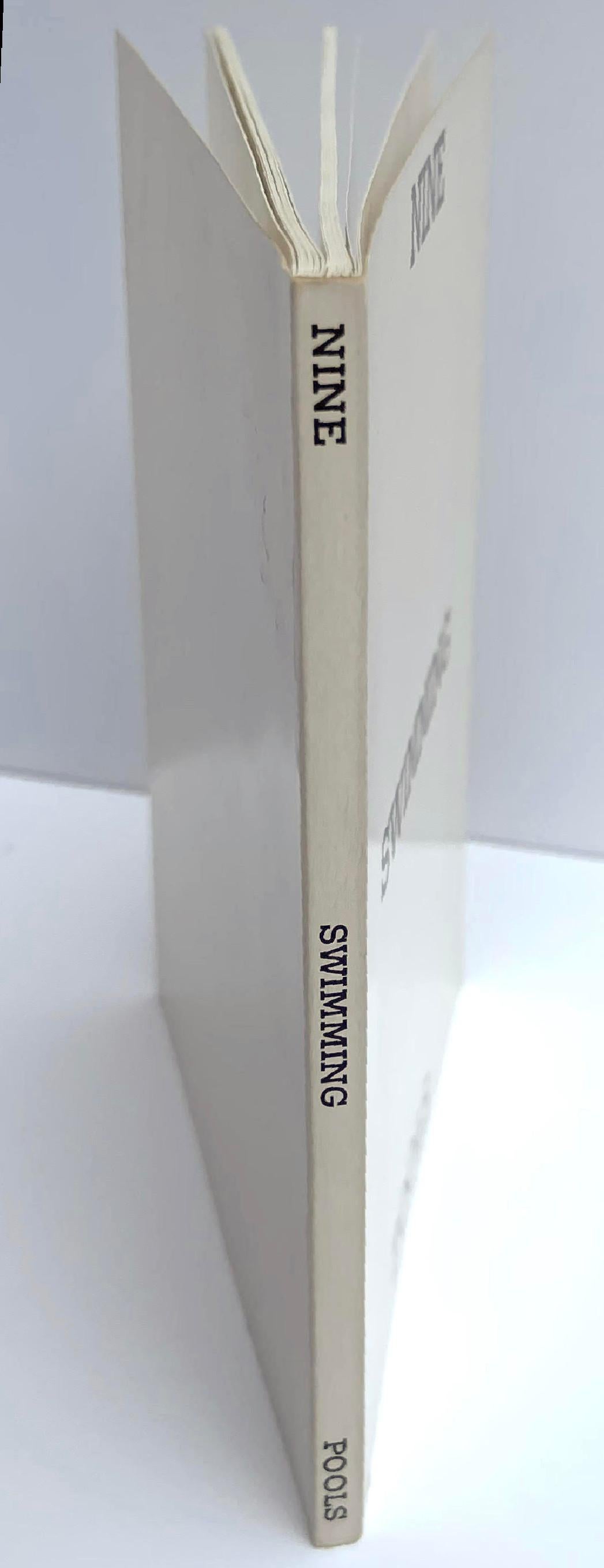 Libro d'artista Nove piscine e un vetro rotto Firmato a mano da Ed Ruscha LtEd in vendita 3