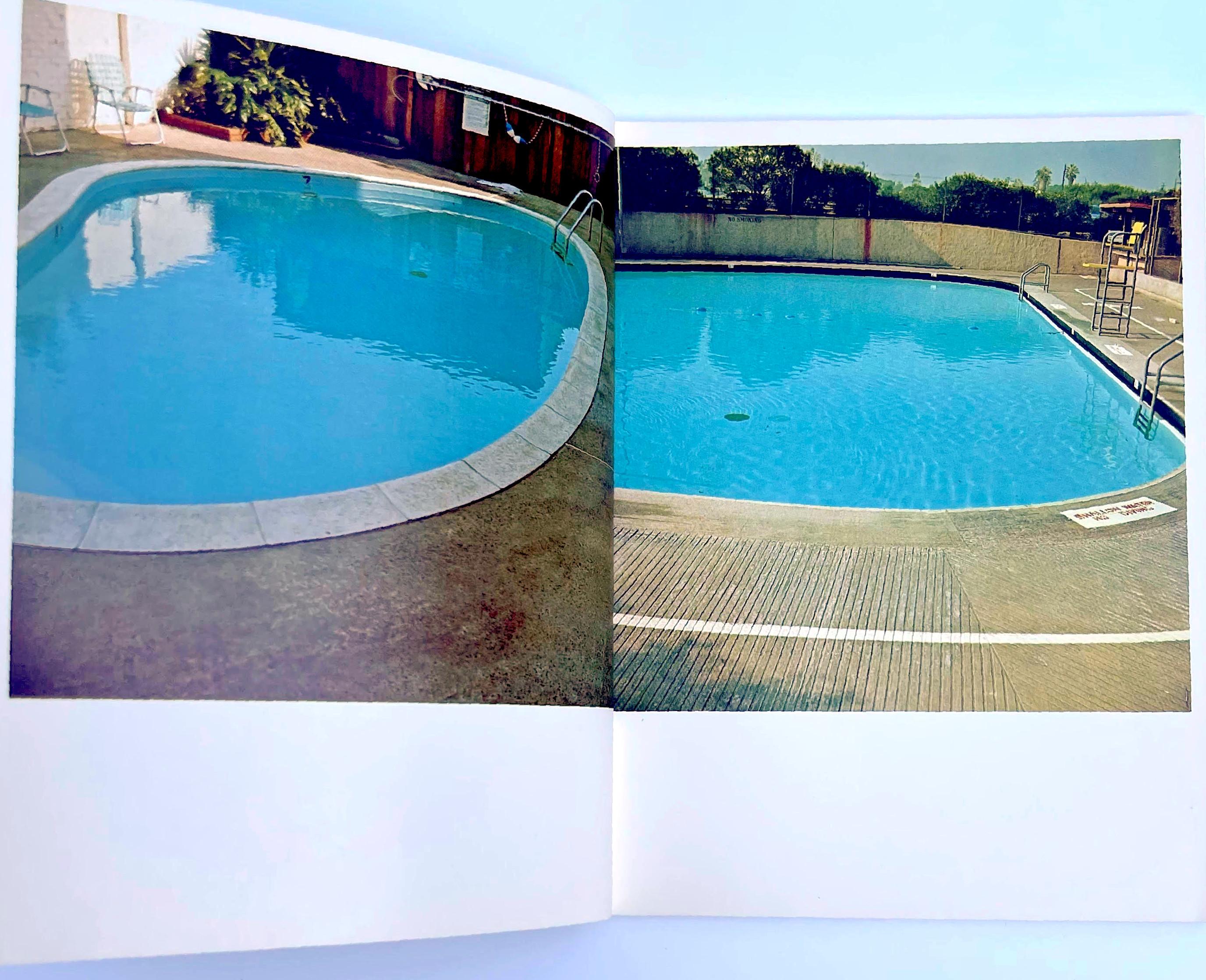 Libro d'artista Nove piscine e un vetro rotto Firmato a mano da Ed Ruscha LtEd in vendita 7
