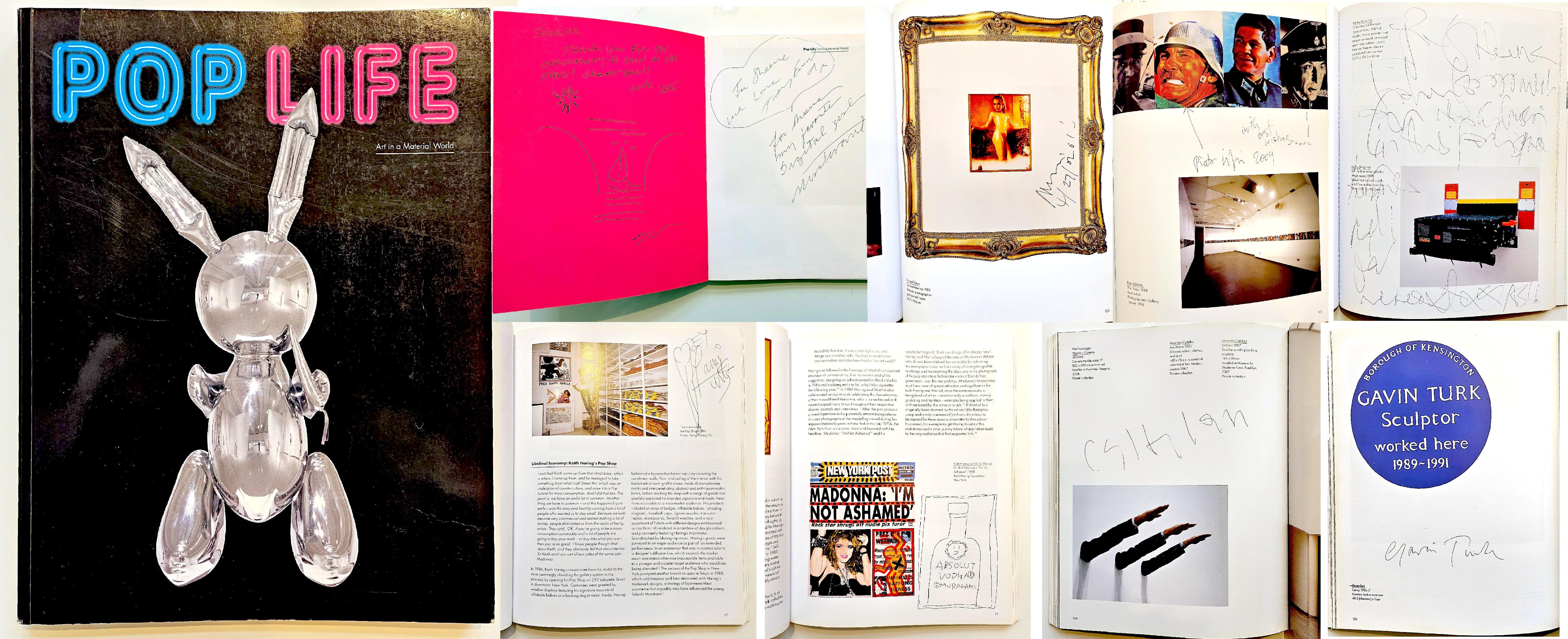 È un regalo unico e memorabile, un pezzo unico della storia della Pop Art!
Takashi Murakami, Jeff Koons, Richard Prince, Piotr Uklański, Ashley Bickerton, Gavin Turk, Maurizio Cattelan, Cosey Fanni Tutti, Sturtevant, Tracey Emin
Pop Life Art in a