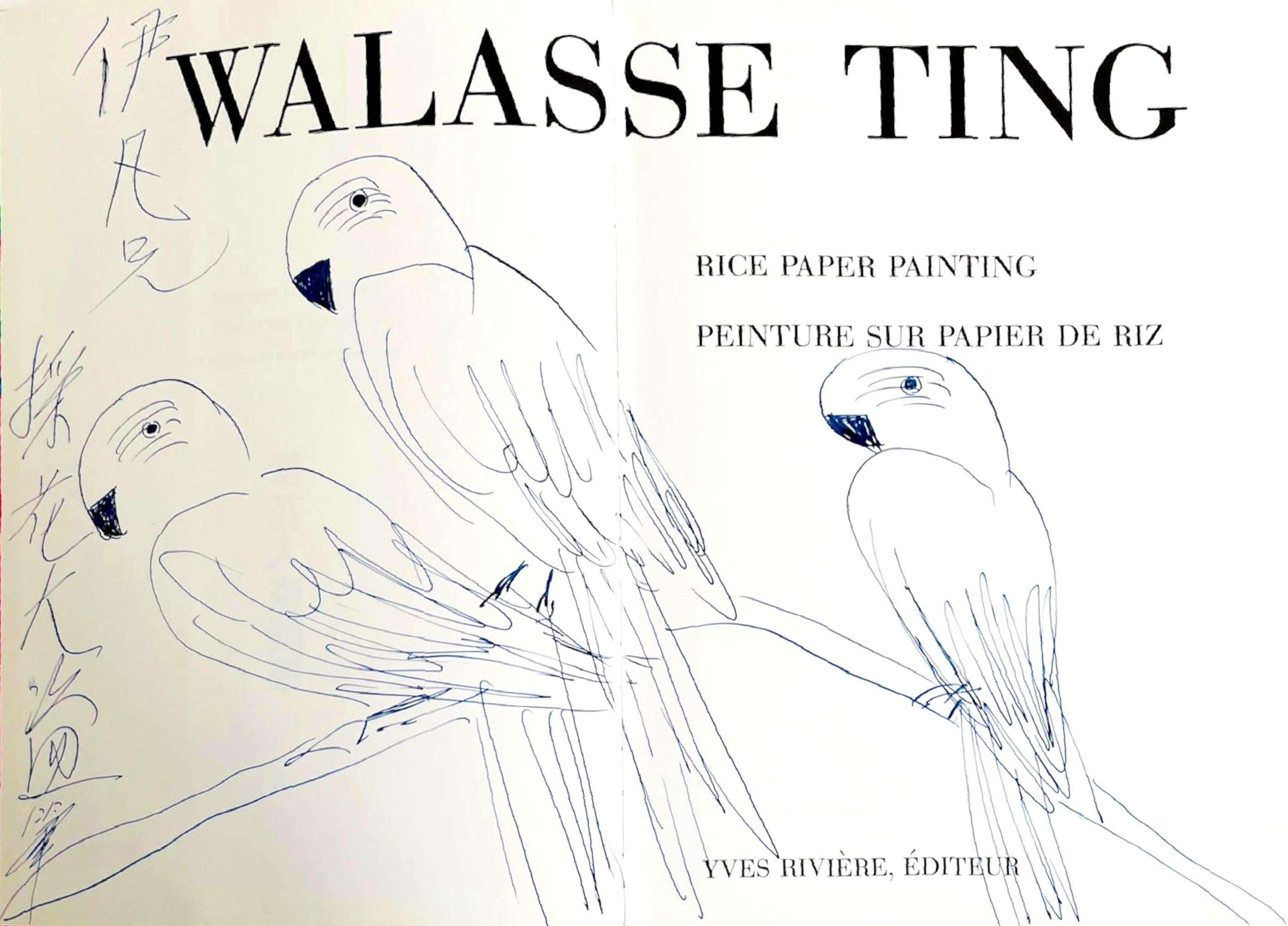 Originale einzigartige Zeichnung von drei Papageien in einer Monografie des renommierten chinesischen Künstlers – Art von Walasse Ting