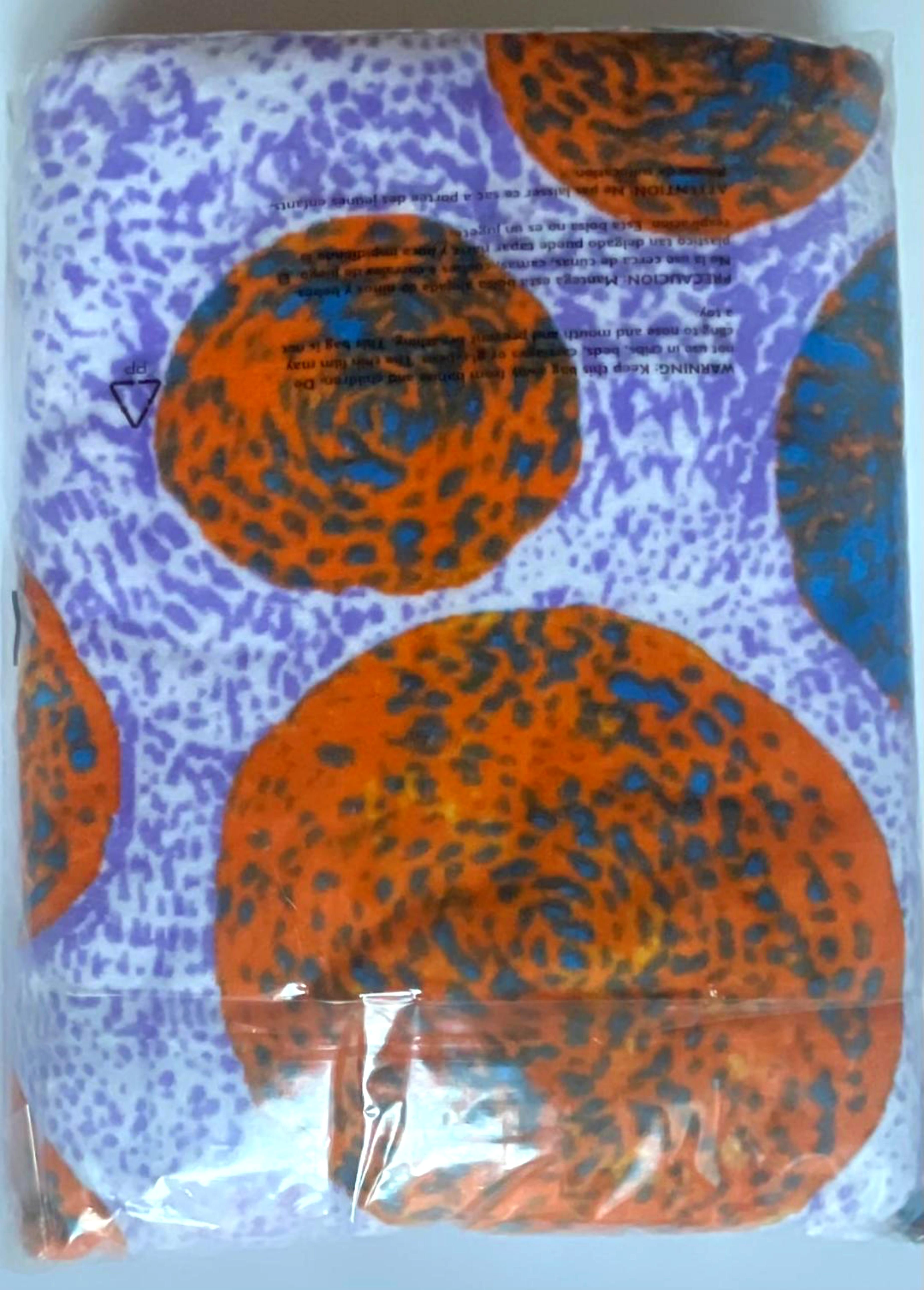 Yayoi Kusama Art Production Fund Limited Edition Beach Towel (NEW in shrinkwrap) For Sale 1