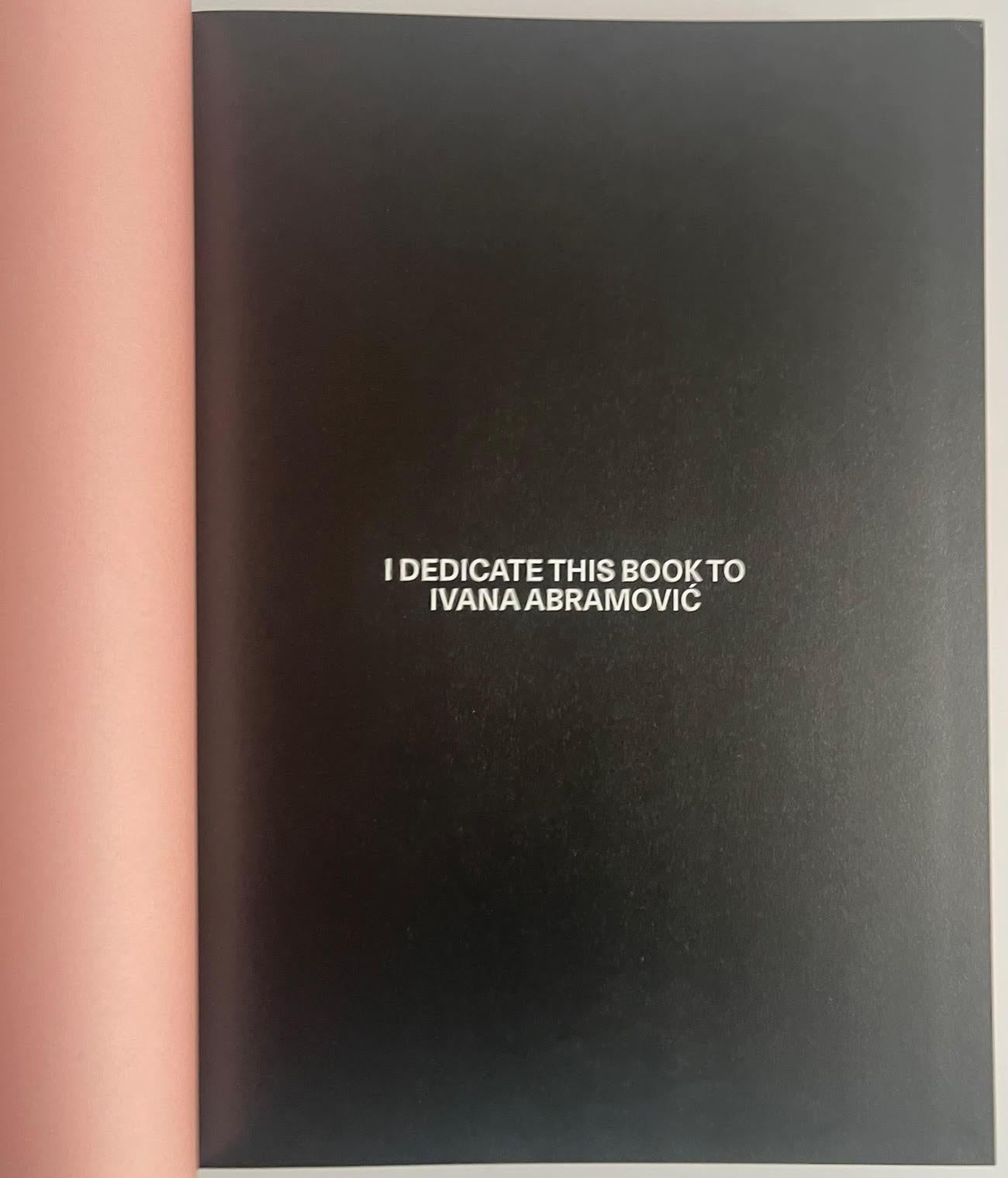 Biographie visuelle signée à la main par Marina Abramovic et Katya Tylevich en vente 2