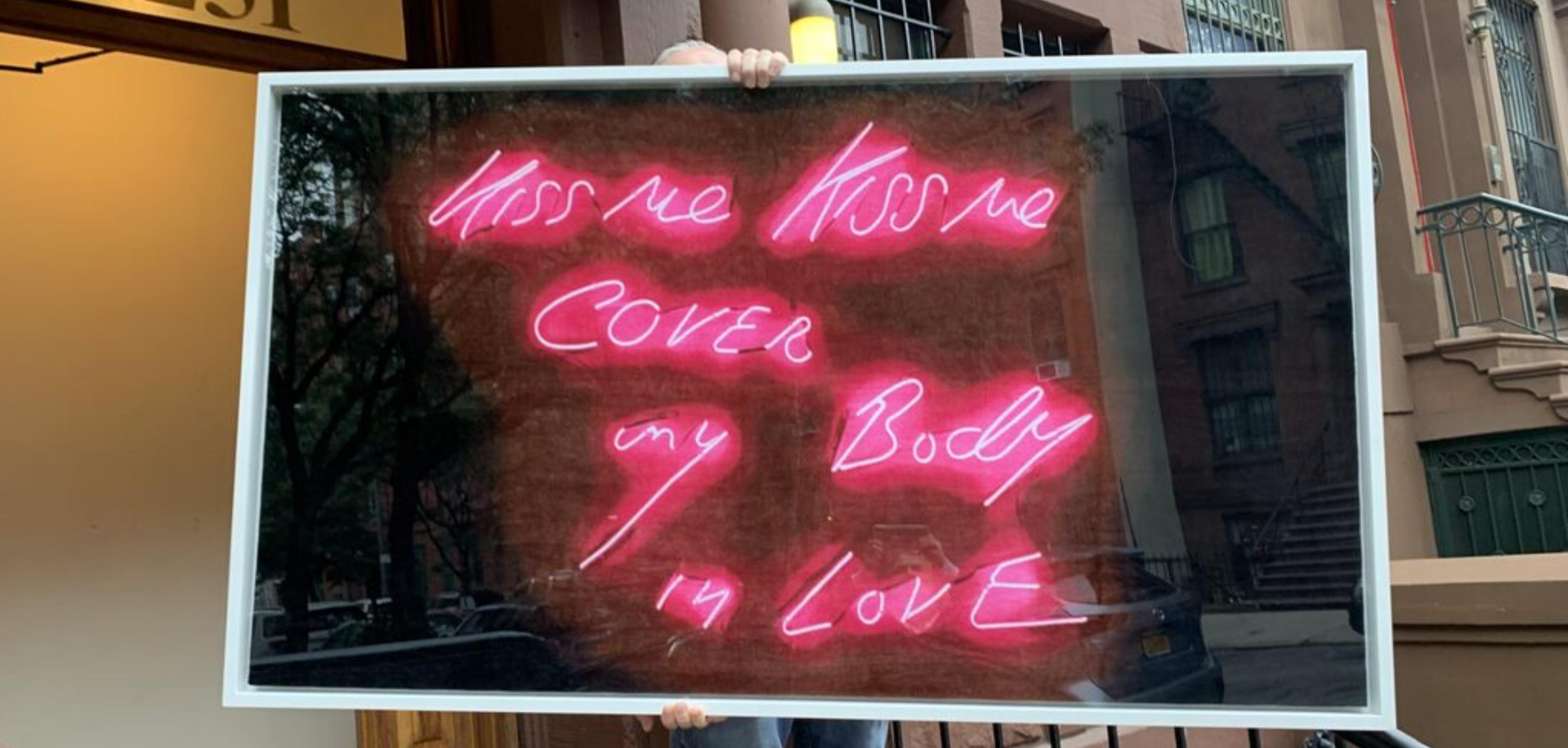 Tracey Emin, Kiss Me Towel, Limited Edition hand numbered w/official COA New! For Sale 2