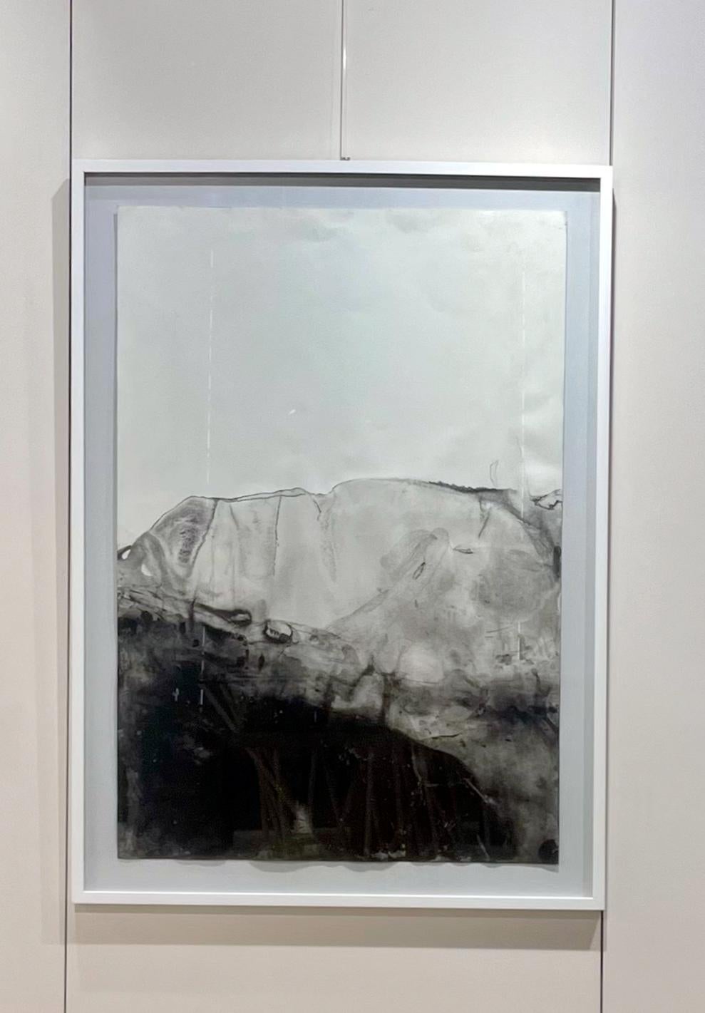 Abstrakte Zeichnung „Landscape BW“  Gerahmt,  Große Größe von Marilina Marchica 1