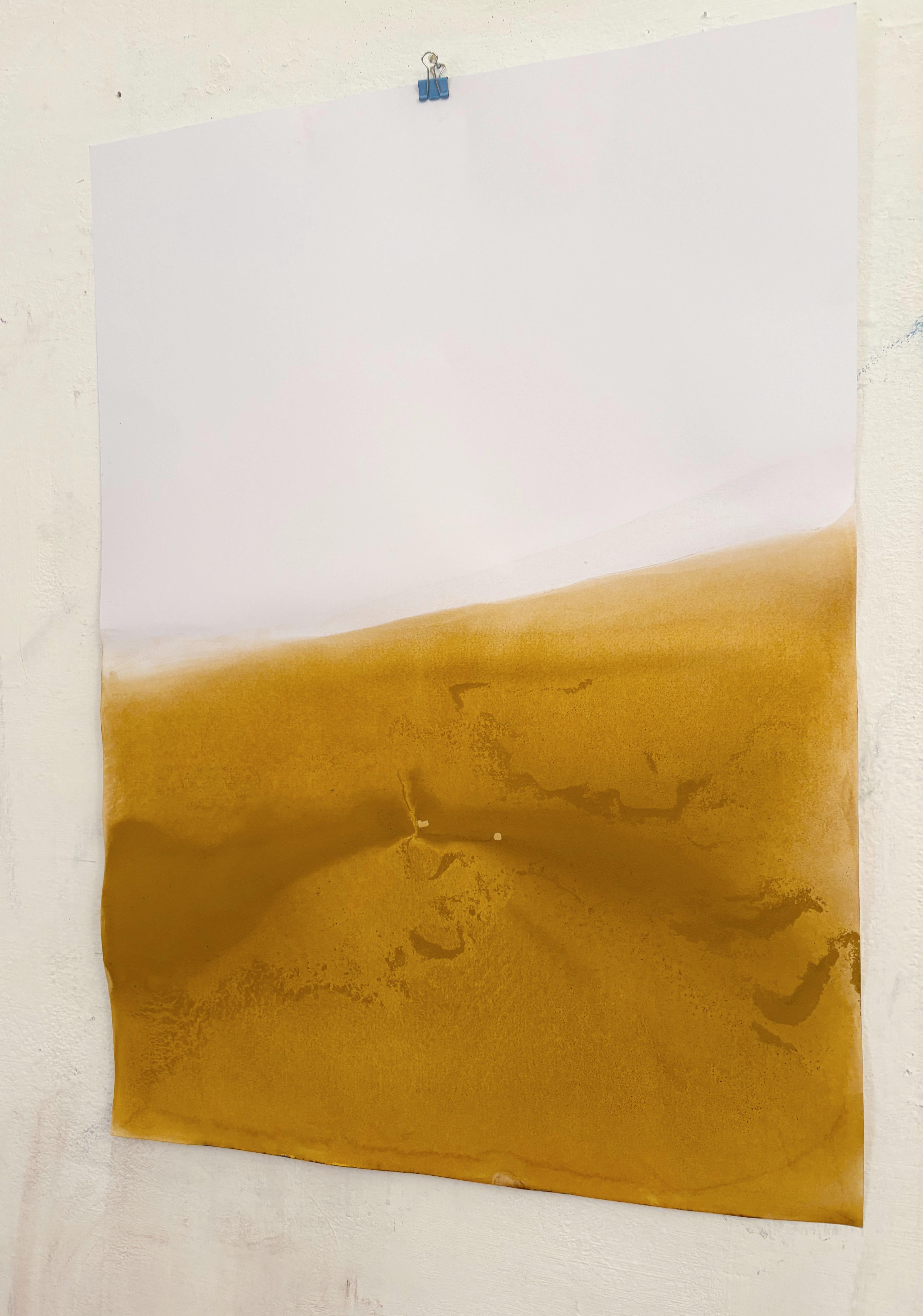 Paysage jaune, pigment de dessin original  sur papier, unique en son genre, grande taille - Jaune Abstract Painting par Marilina Marchica
