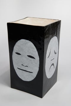 Vase mit Gesichtern, Keramik-Dramasmaske des 20. Jahrhunderts, italienische Künstler