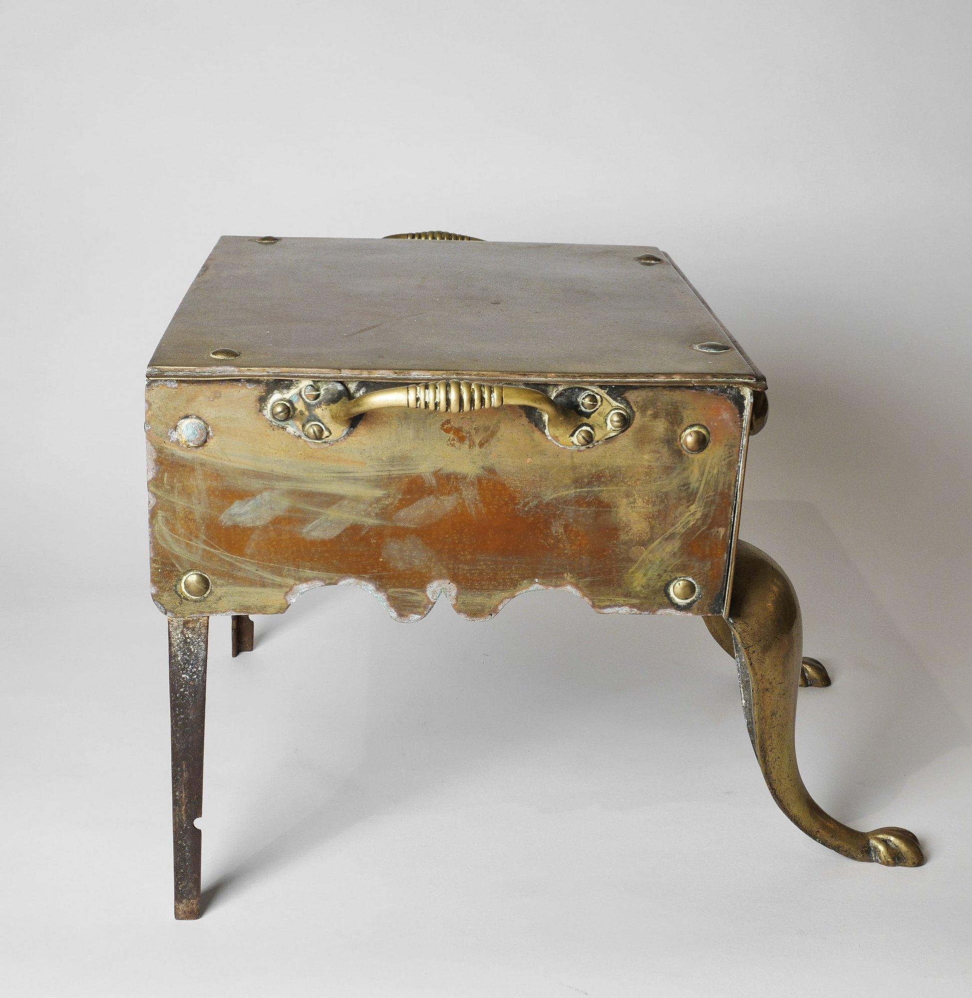18th Century English Double Handle Footman For Sale 2