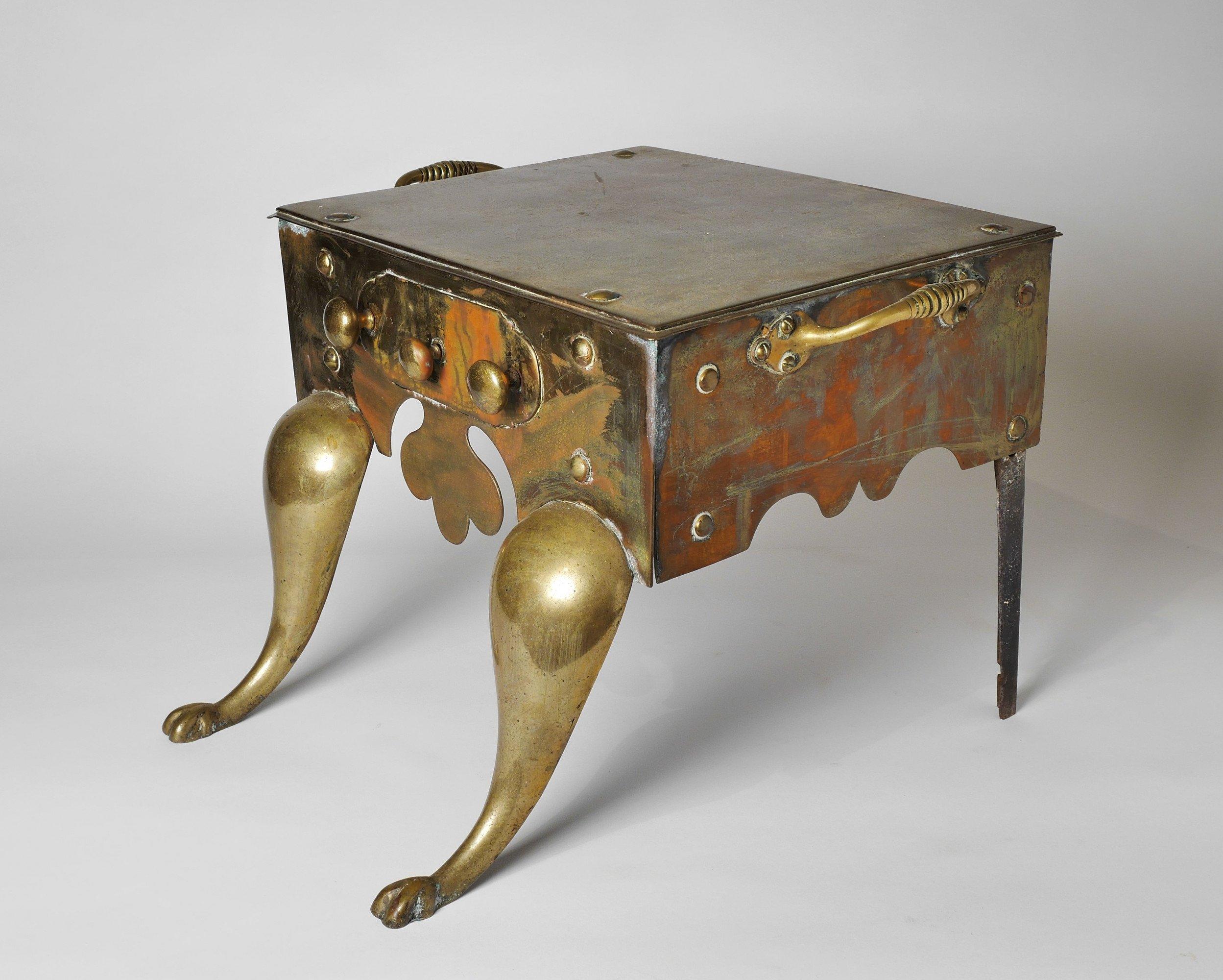 18th Century English Double Handle Footman For Sale 4