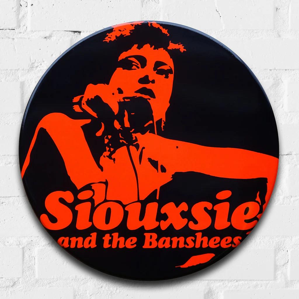 Bottone gigante vintage 3D fatto a mano di Siouxsie and the Banshees