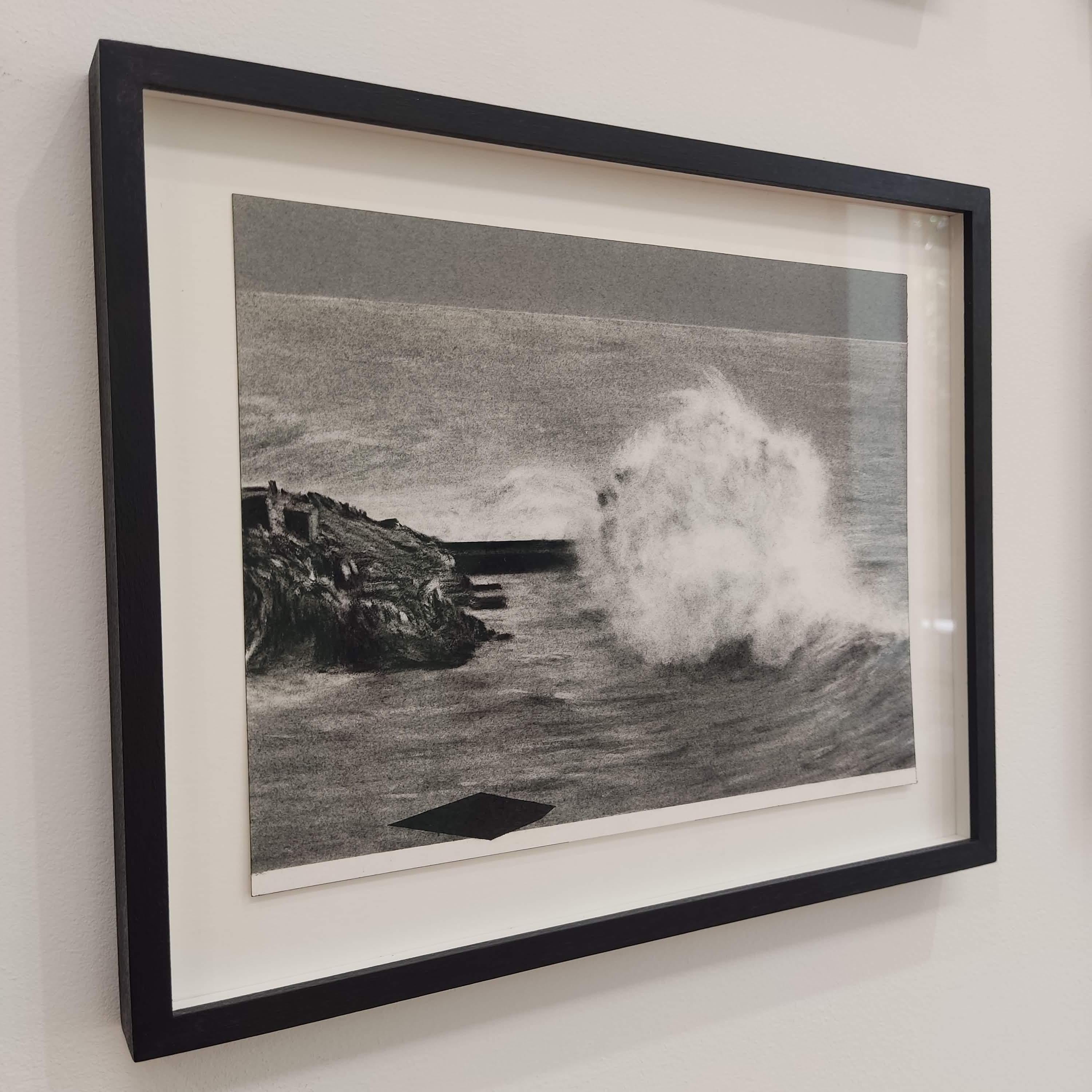 Les Indestinés, Fusain, Dessin original noir et blanc, Vague, Paysage marin - Gris Landscape Art par Fabien Granet