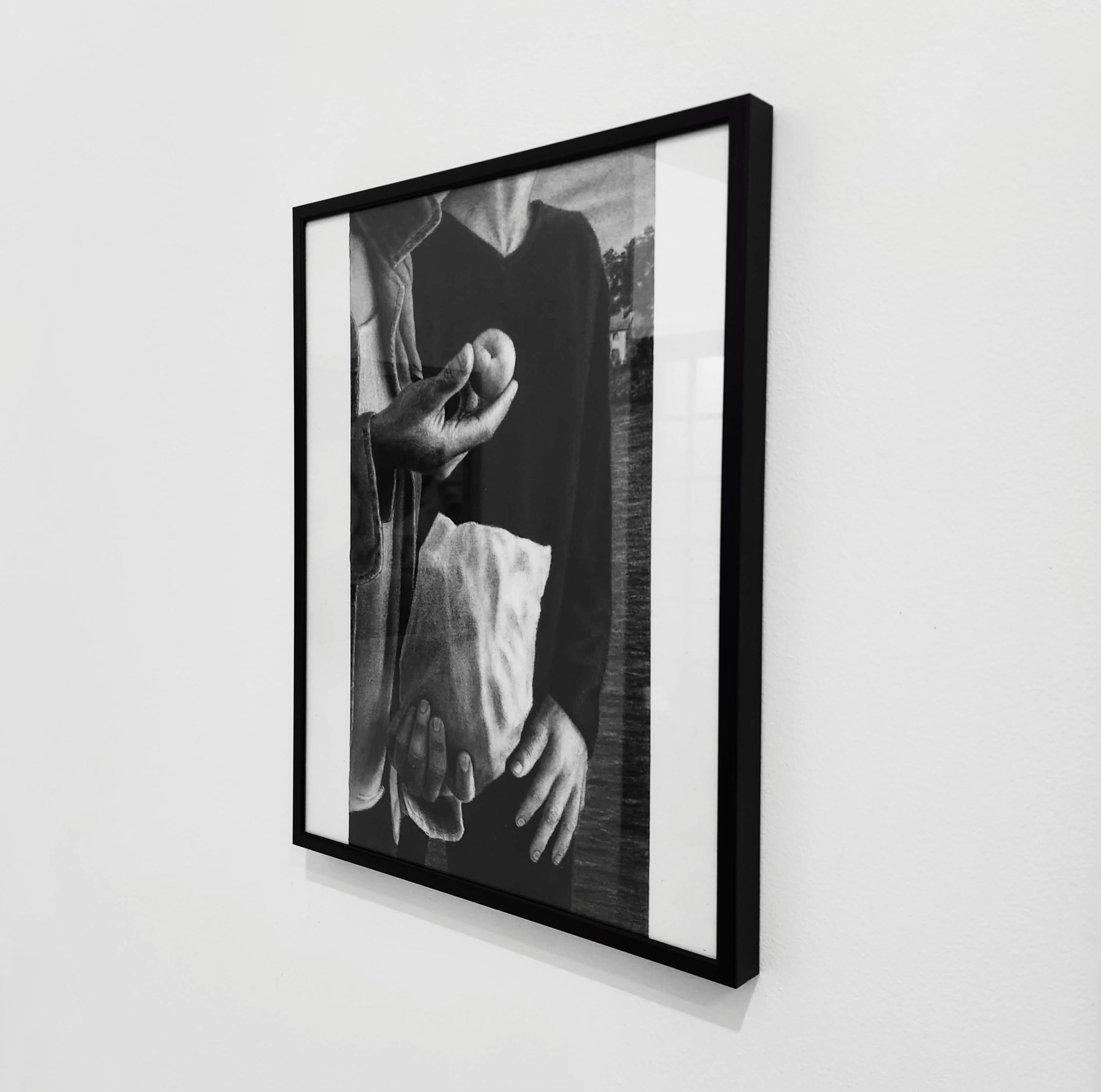 Sur l'ile, Kohle, schwarz-weiße figurative Zeichnung, Zeitgenössische Zeichnung im Angebot 1