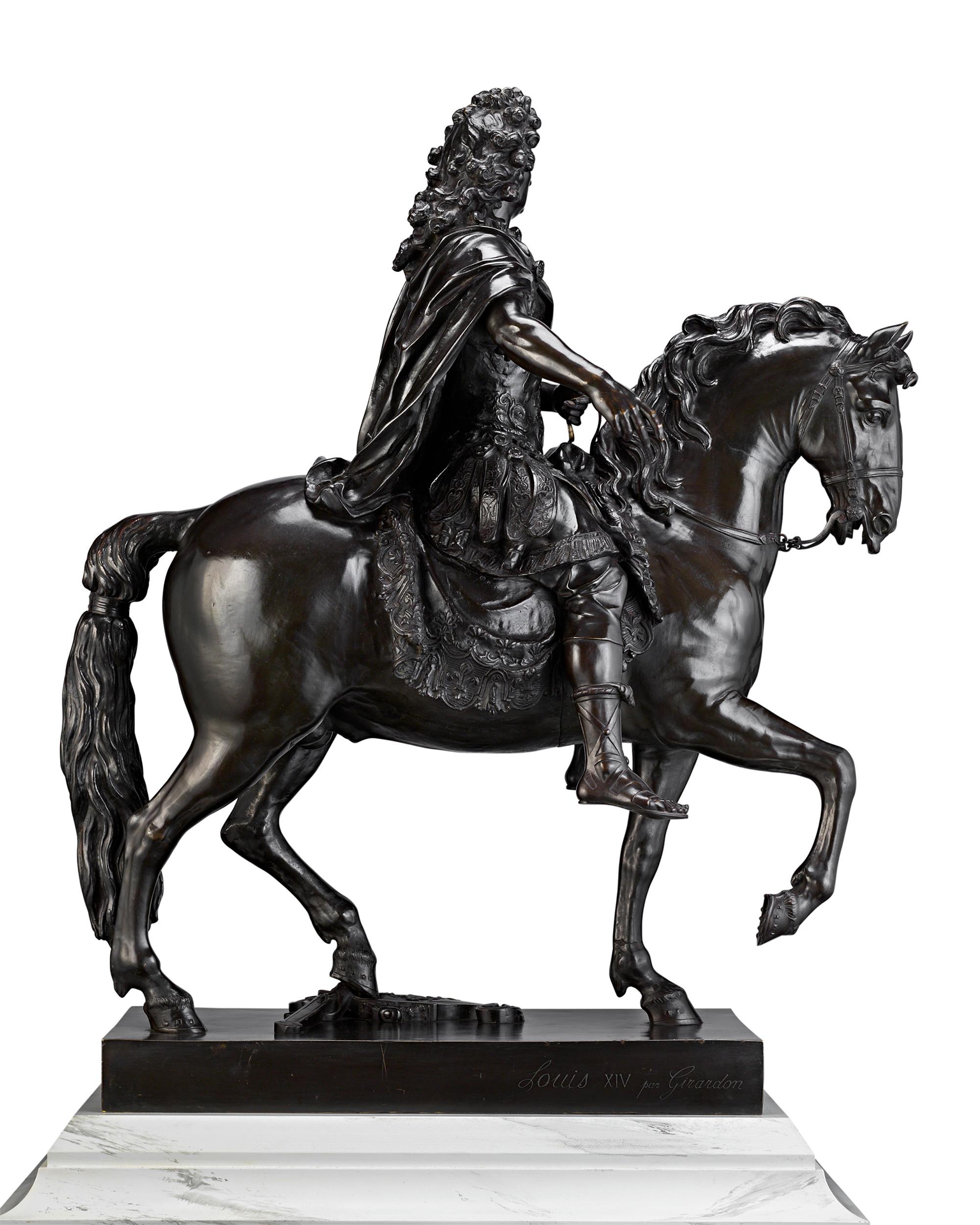 Girardons Reiterporträt von Ludwig XIV. (Gold), Figurative Sculpture, von François Girardon