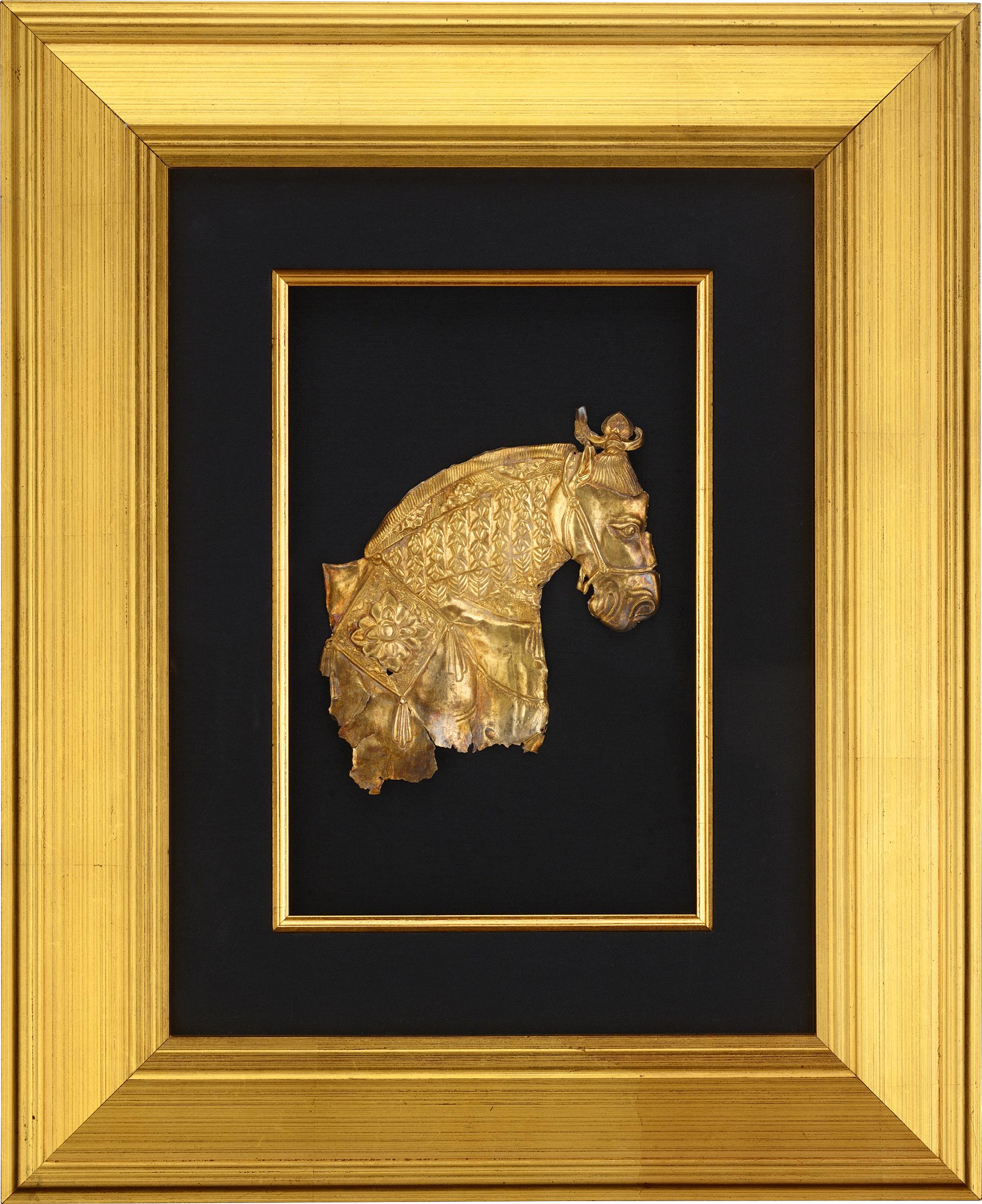 Gold Tang China Pferdkopf aus Gold im Angebot 1