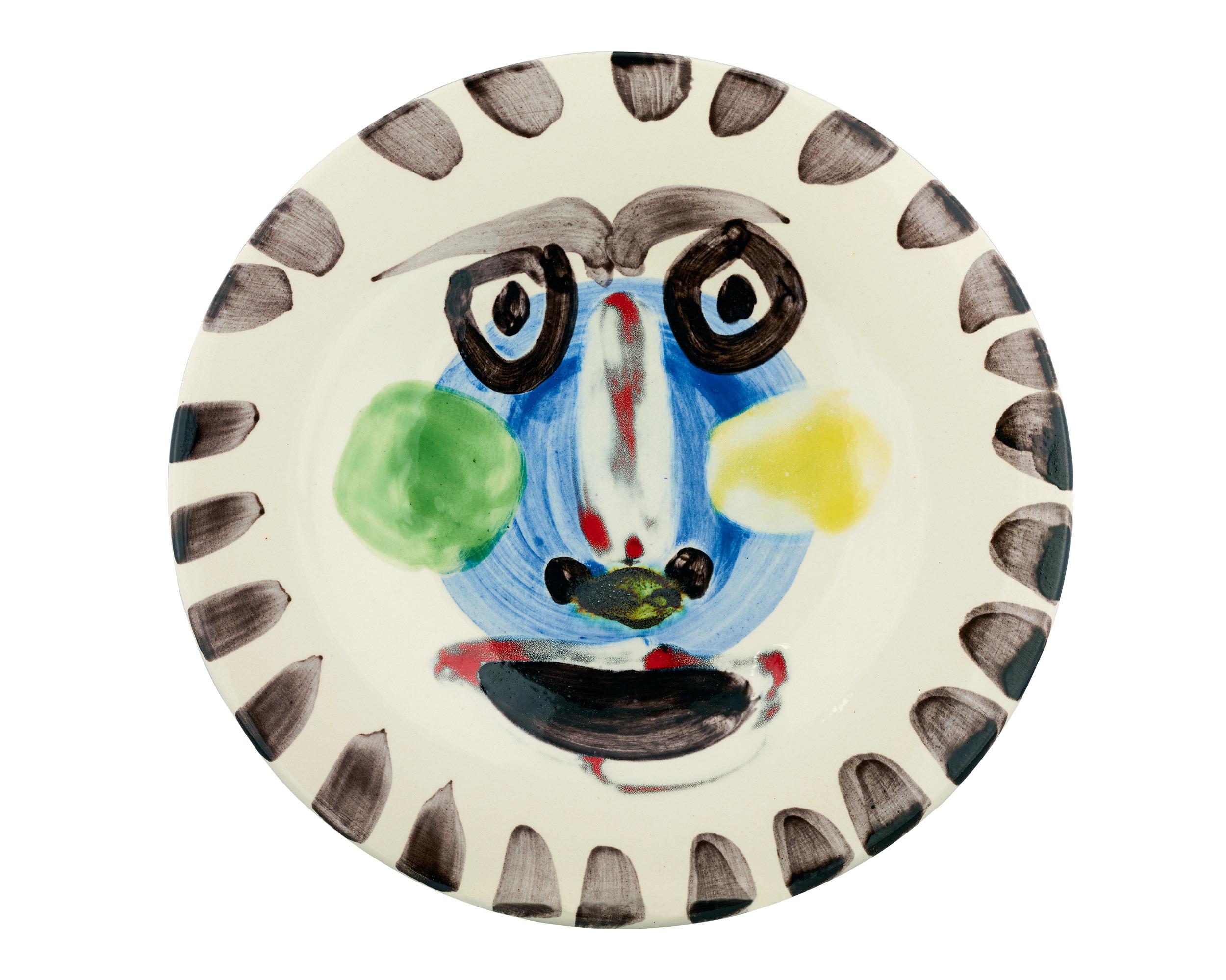 Visage No. 202 Ceramic Plate by Pablo Picasso en vente 2