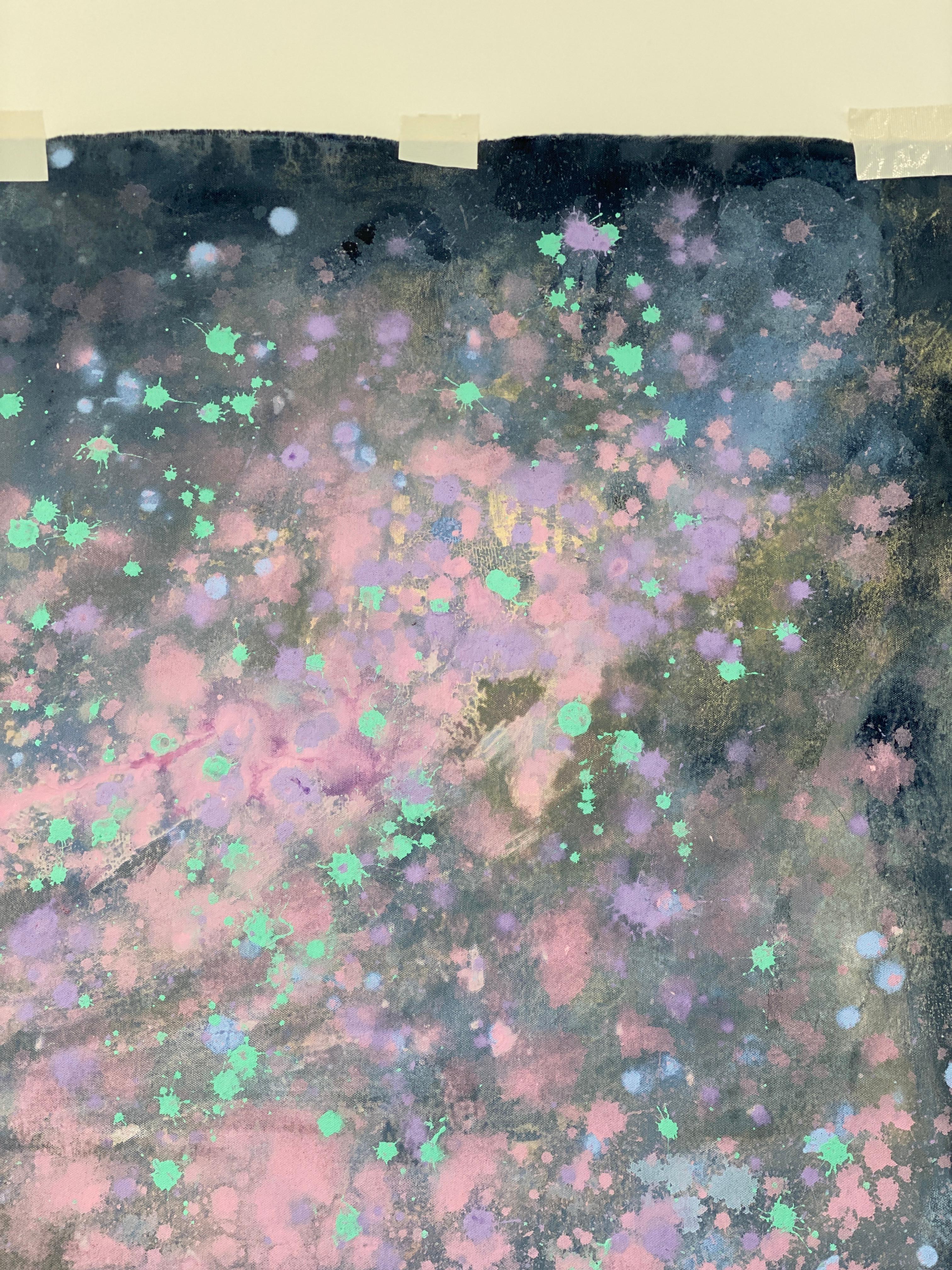 Peinture d'art abstraite sur toile bleue, grise et rose - Milky Way - Grande déclaration en vente 15