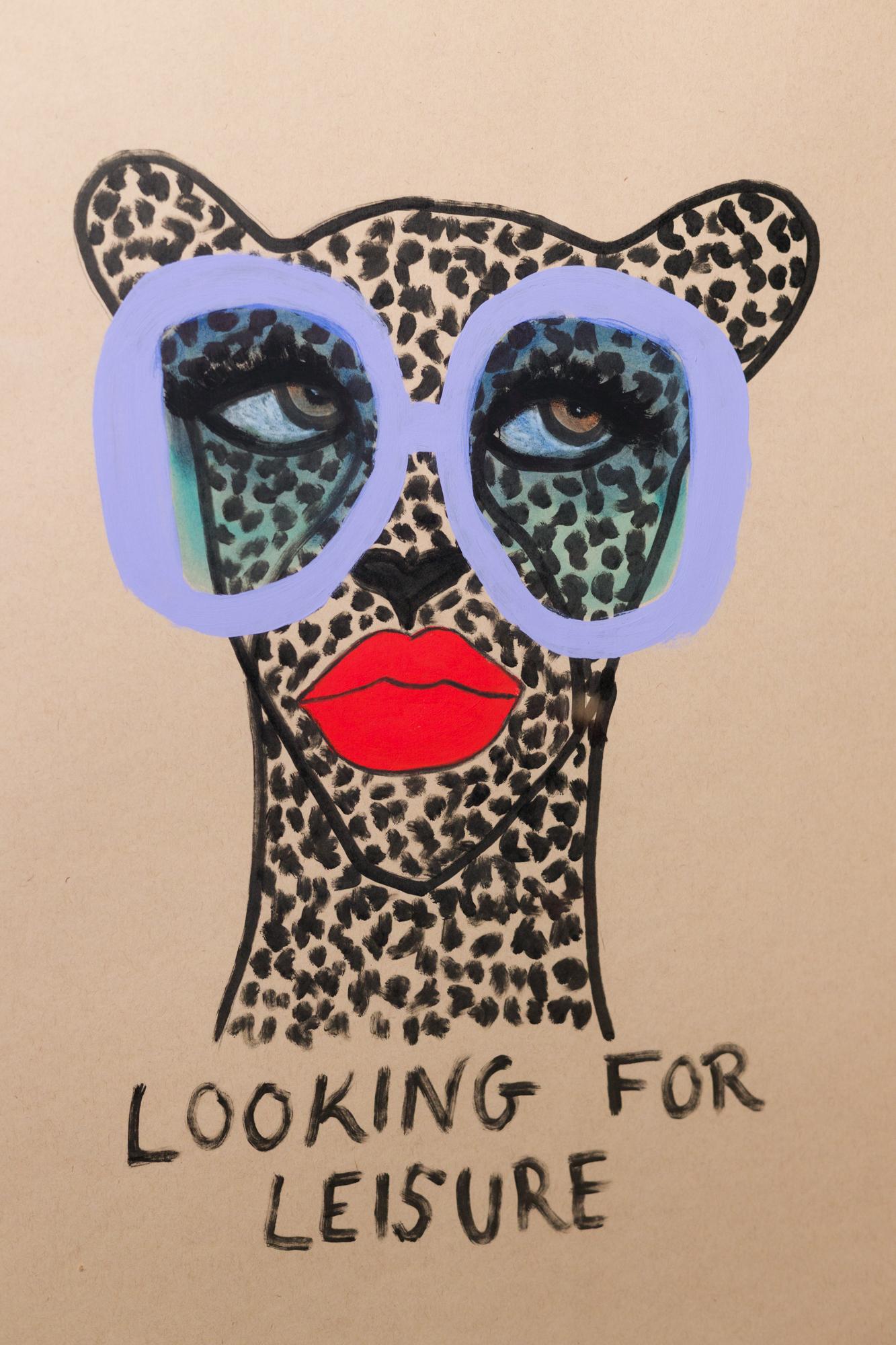 „Looking for Leisure“, Figurative Illustration, Cheetah-Motiv, Papier, Text (Zeitgenössisch), Art, von Kendra Dandy