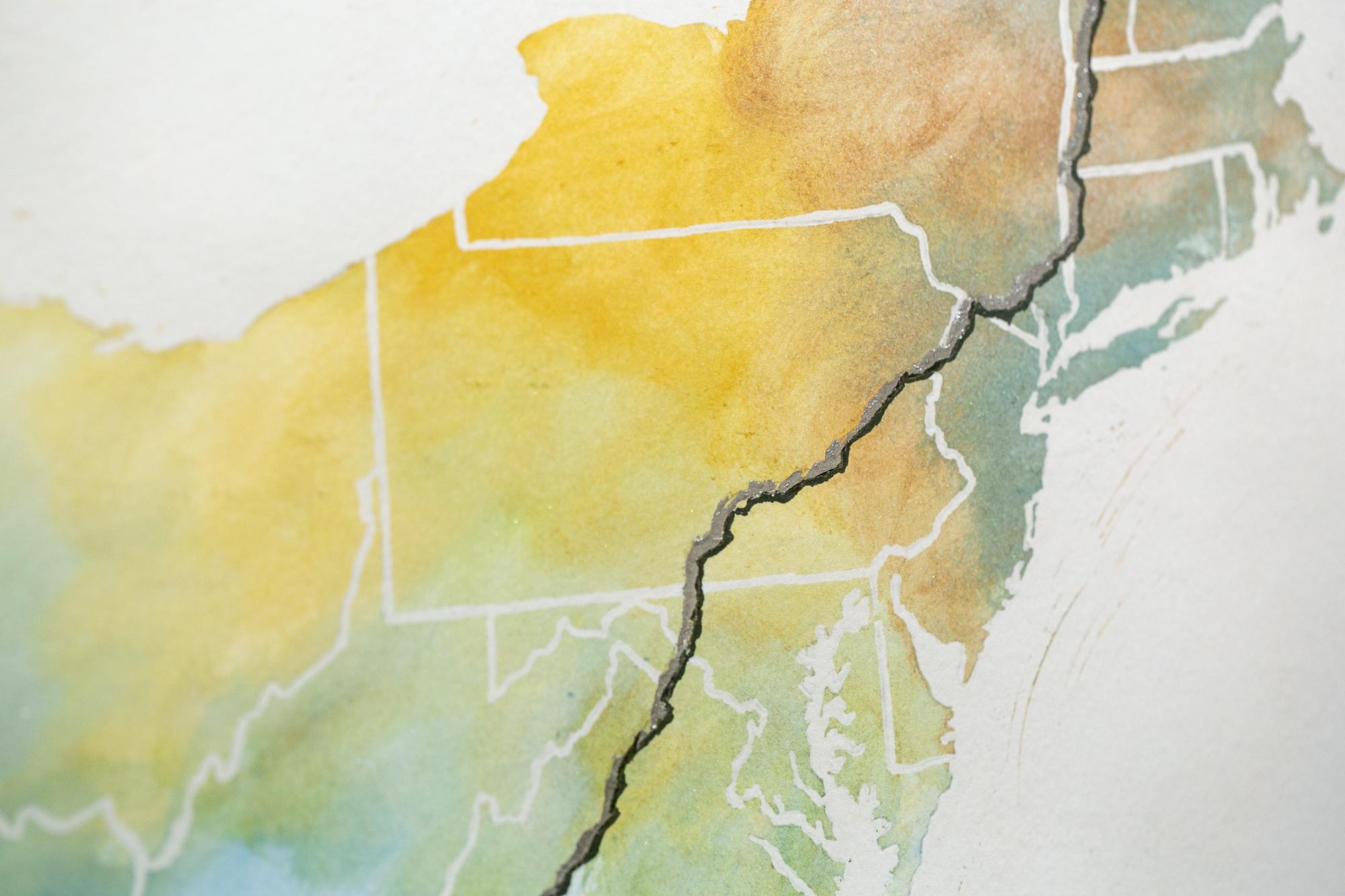 Appalachianische Trail Map (Grau), Figurative Art, von Sarah Kaizar