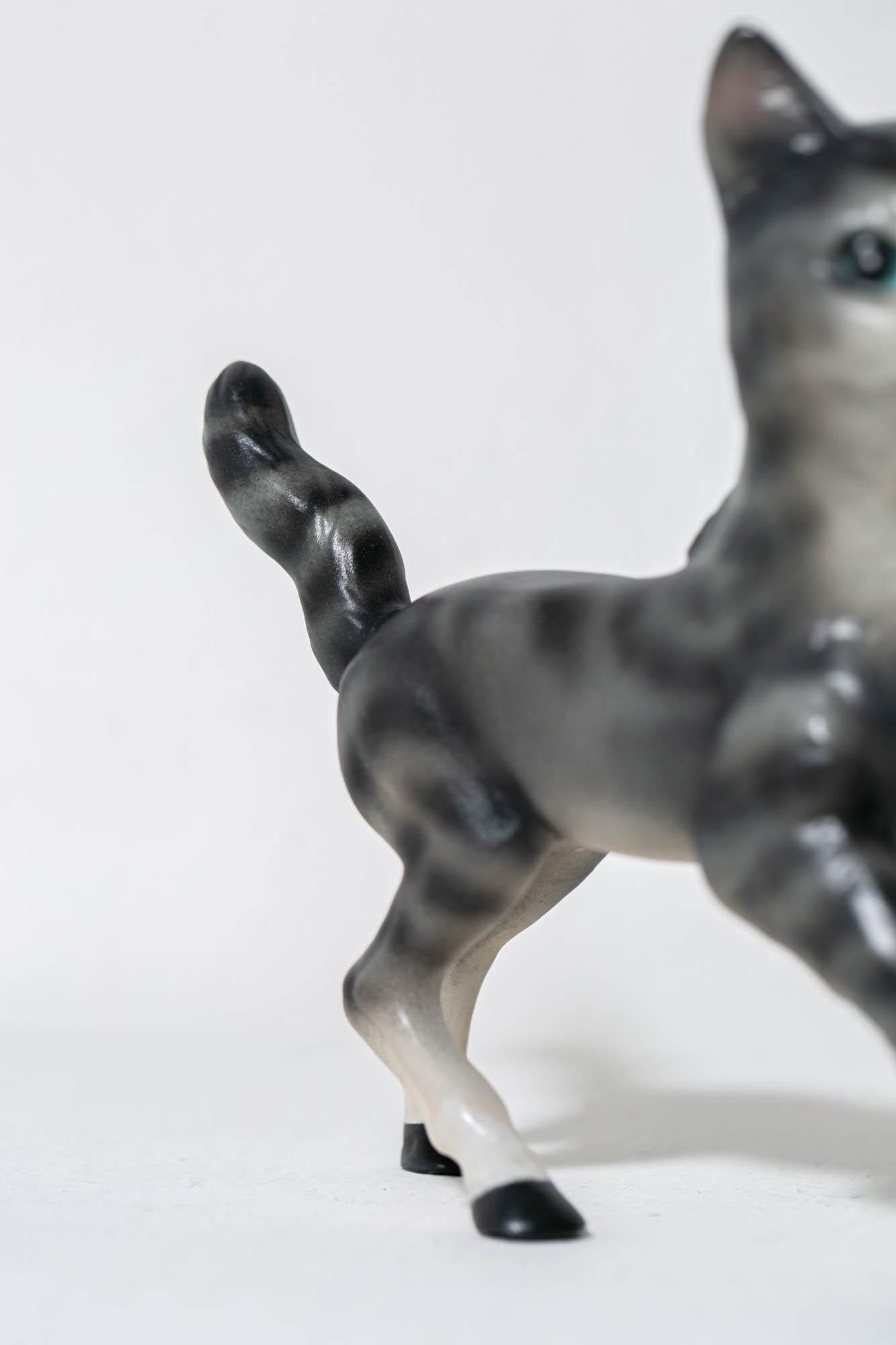 Horse Cat (Gray Tabby) - Contemporary Sculpture by Debra Broz