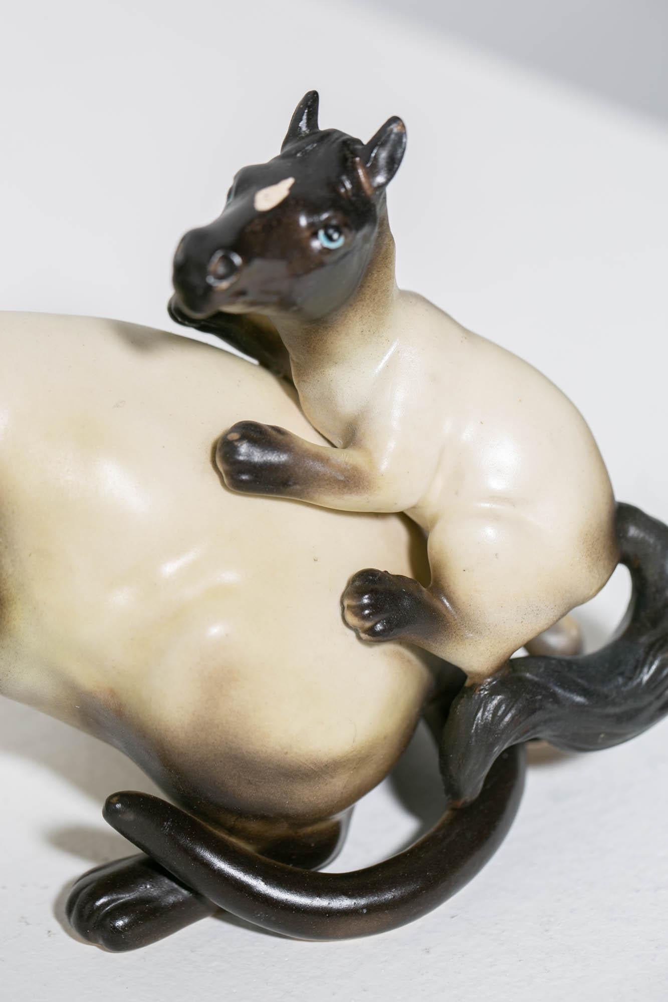 Siamese Horse Cat with Foal Kitten - Contemporary Sculpture by Debra Broz