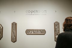 "Grace" Nudo, figurativo, miniatura a inchiostro su legno, ciondolo