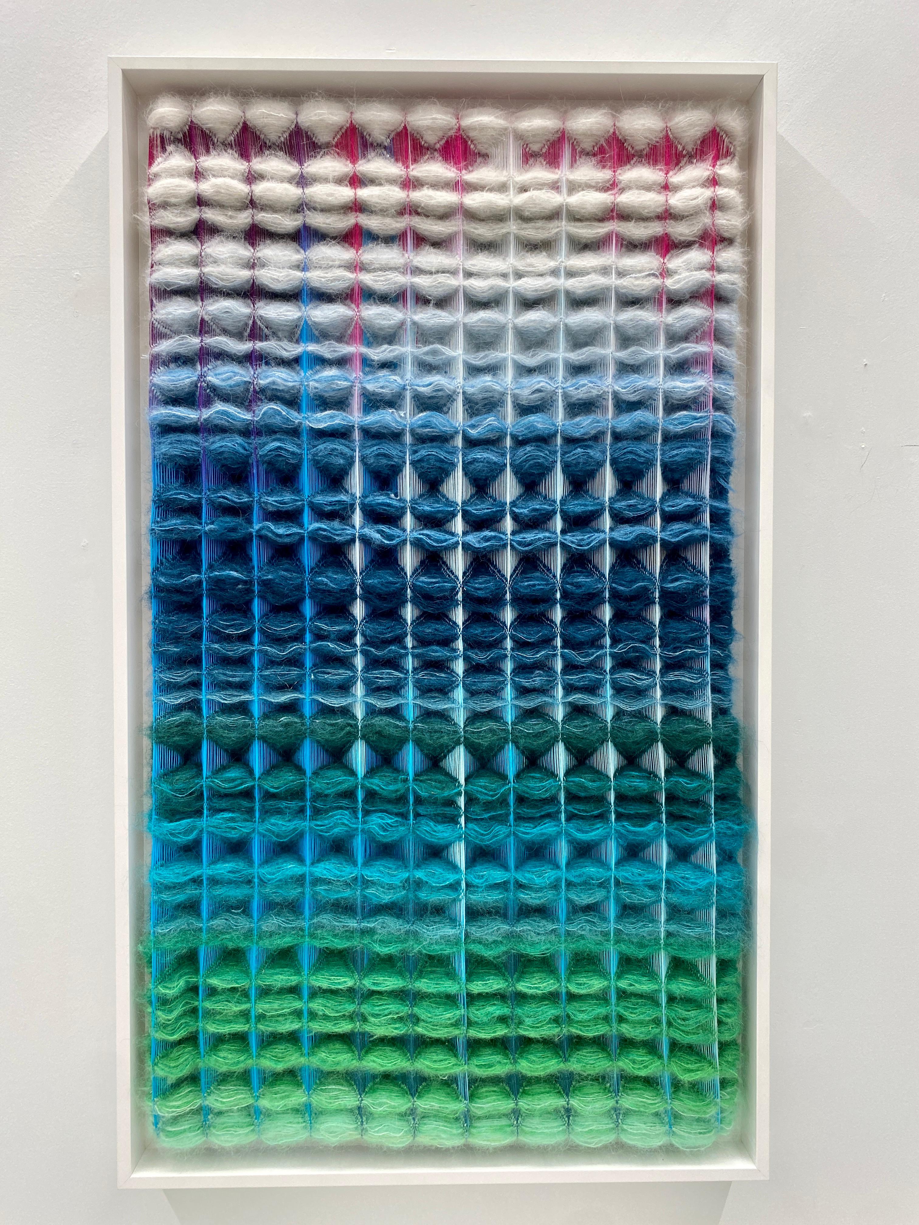 Raindrop, Tessile 3D contemporaneo, incorniciato, geometrico, strutturale - Art Contemporaneo di Anya Molyviatis