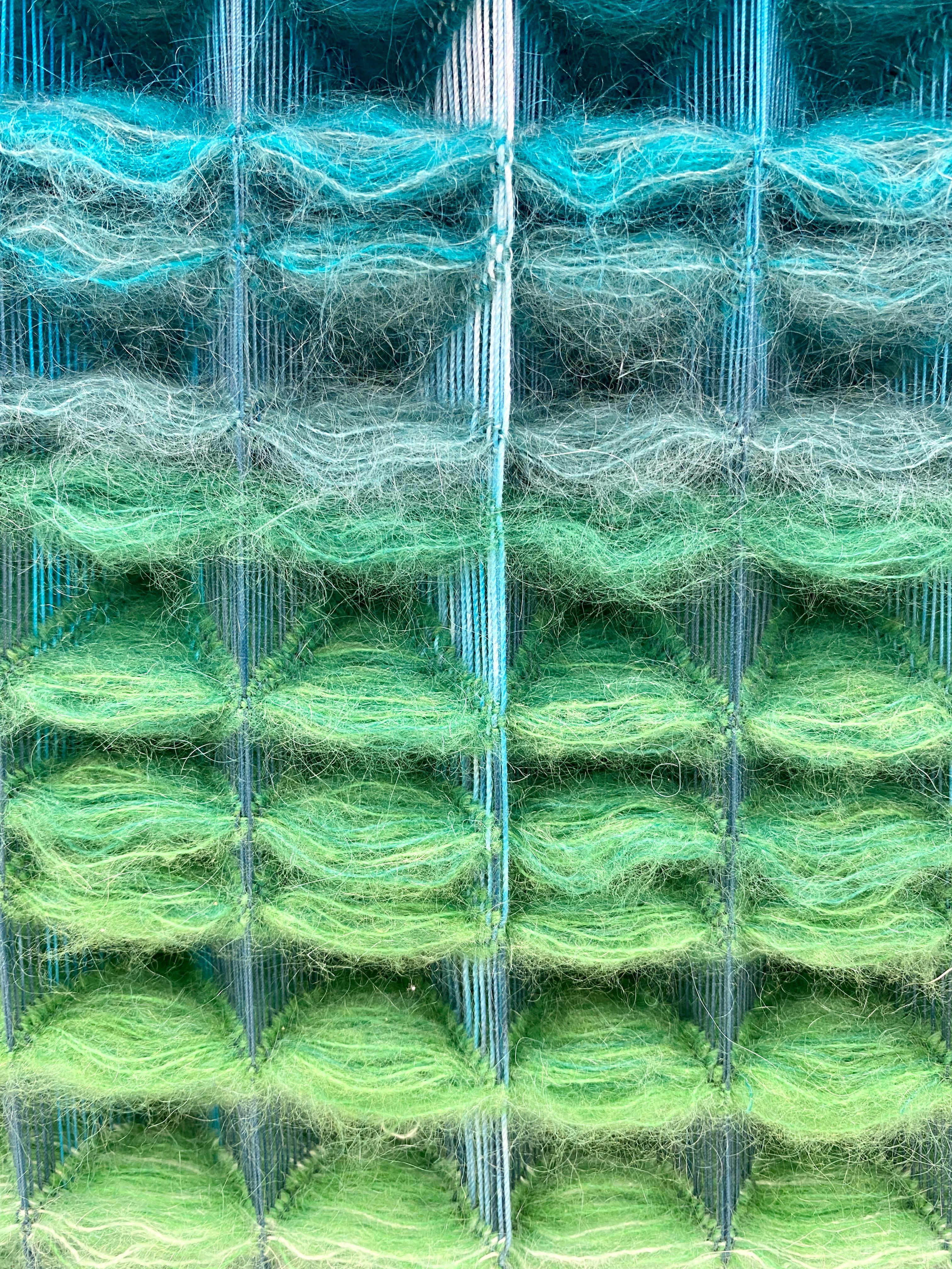 Regenbogen, zeitgenössisches 3D-Textil, gerahmt, geometrisch, strukturiert  im Angebot 5
