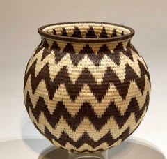 Wounaan Panama Rainforest Basket, Brown, White Zig Zag 