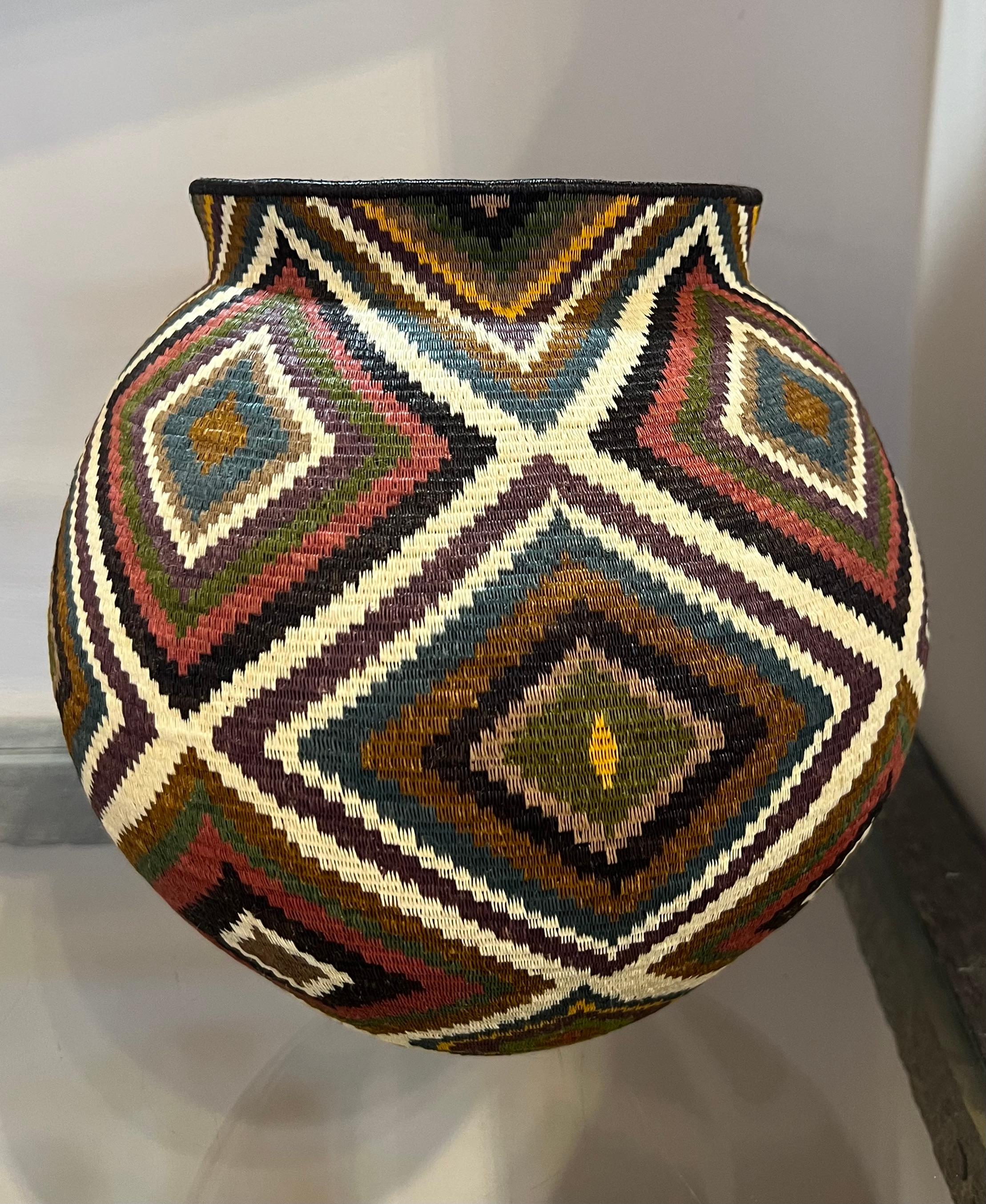 Basket, Panama, Rainforest, Wounaan Tribe, Mamina Chemorra, red, blue, purple - Art by Unknown