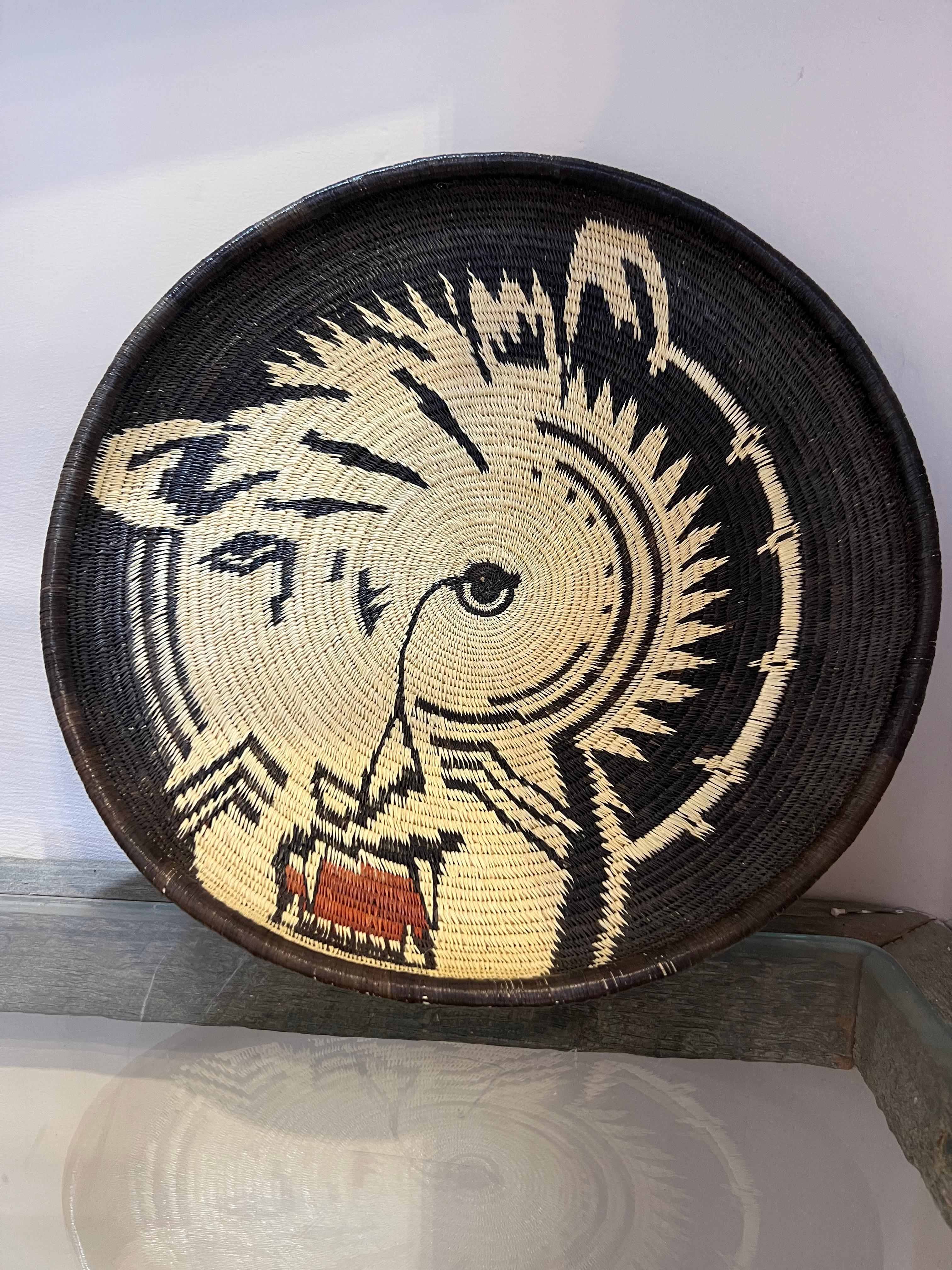 Puma Plaque, Wounaan, Darien Rainforest, Basket, Black, white, red, handwoven - Art by Unknown