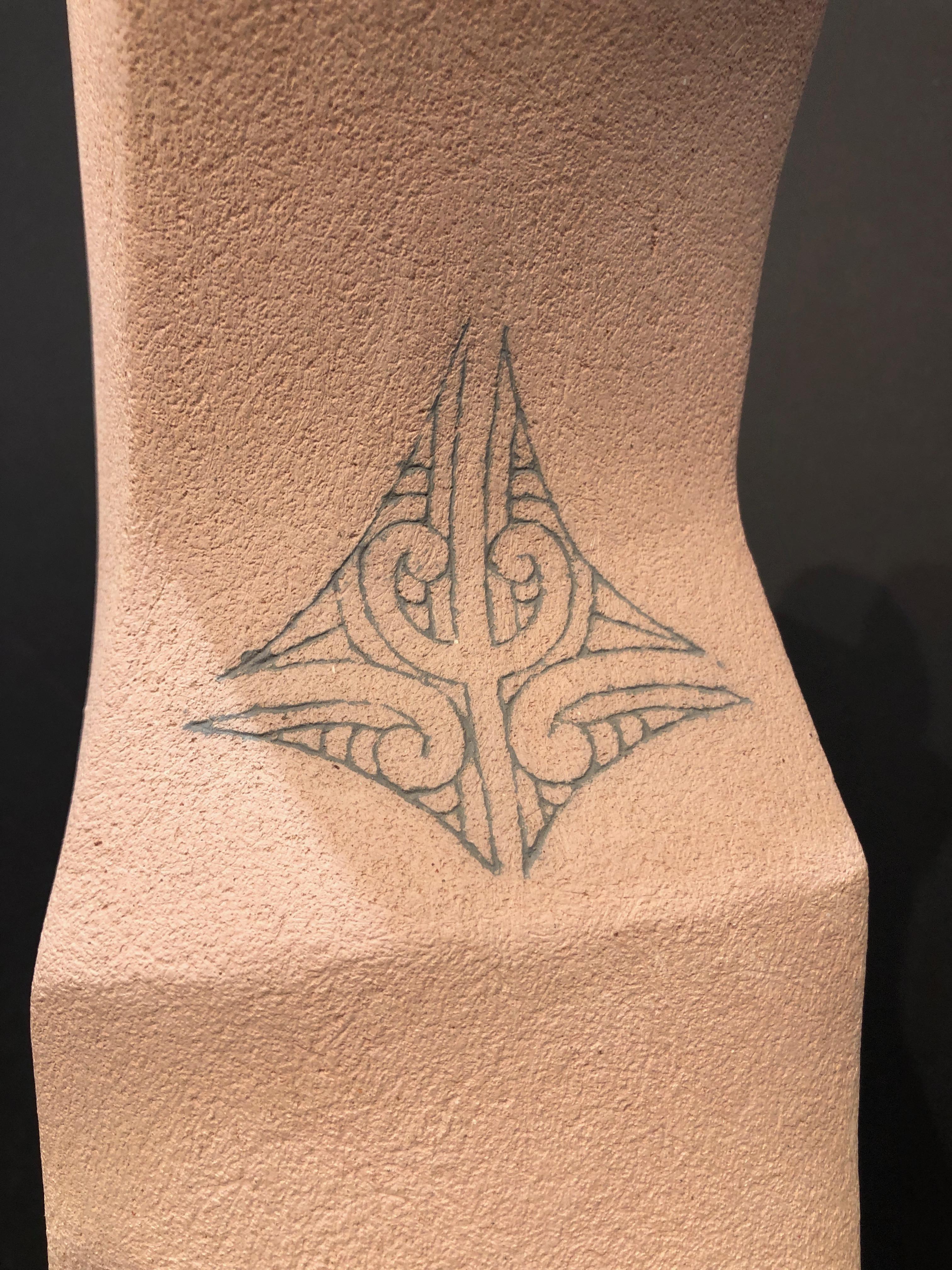 Awhi Whakapapa, Embracing Geneaology, ceramic figurative sculpture, Contemporary For Sale 4