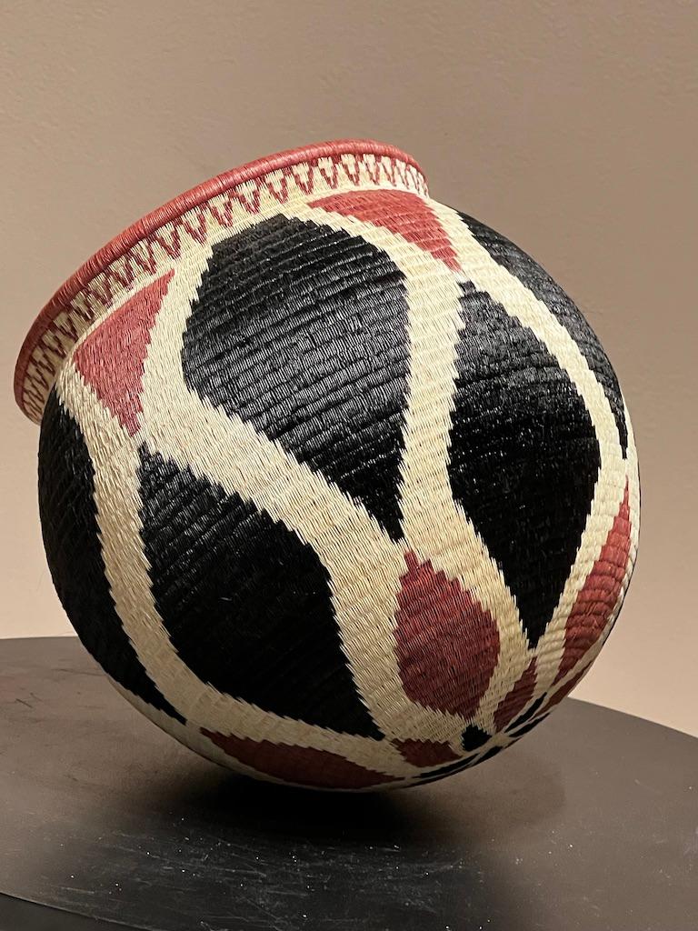 Black, cream and rose colored basket, Wounaan tribe, Panama rainforest, handwork - Contemporary Art by Unknown
