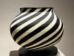 Black and White Spiral Basket, Wounaan Tribe, Darien Rainforest, Contemporary 