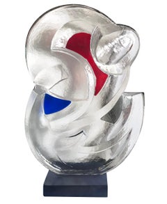  La sculpture en verre sombre