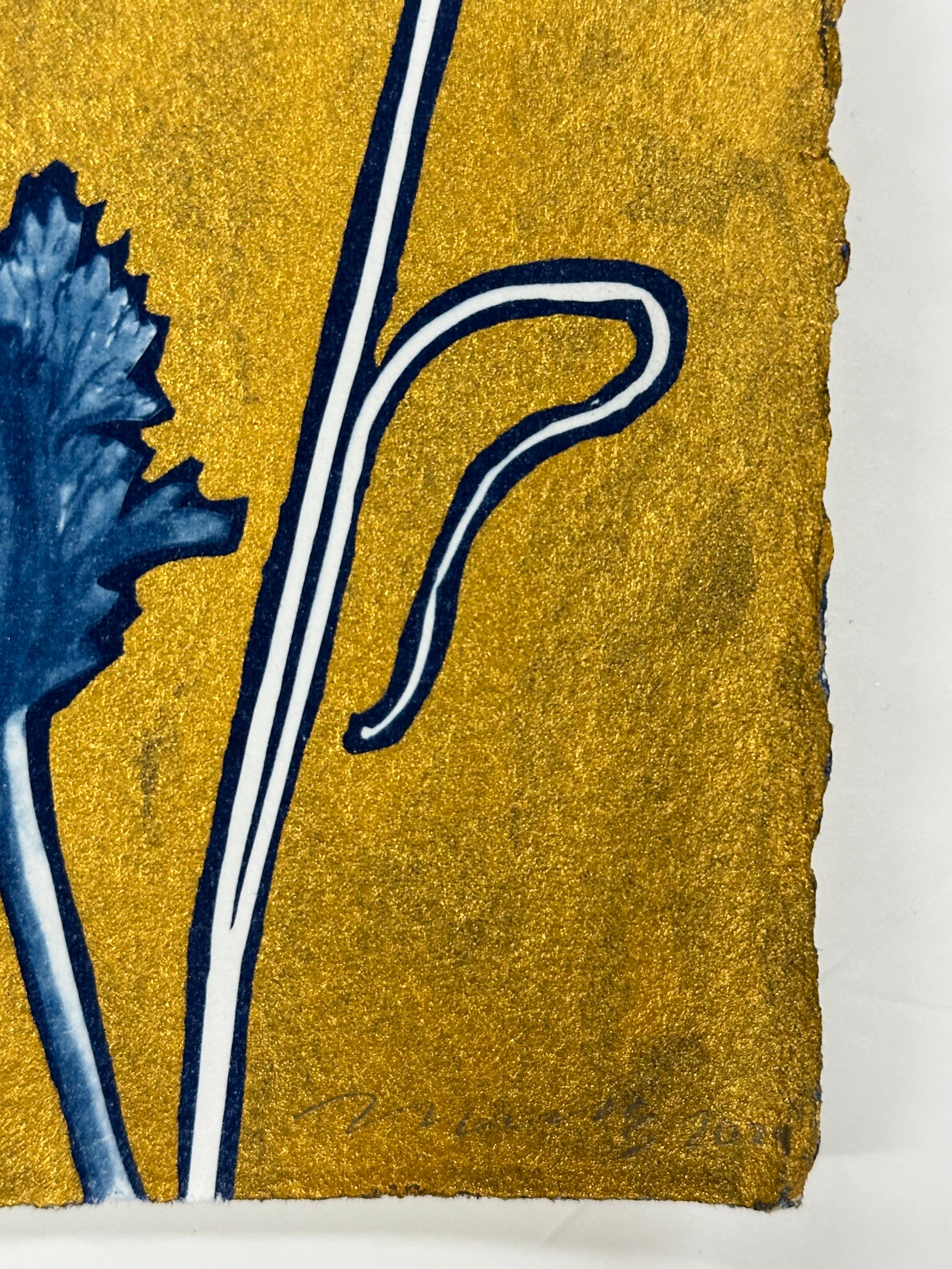Gold Flora Schatten Orchidee - Metallic Botanical Cyanotype Gemälde Blumen in Gold, 2023 im Angebot 11