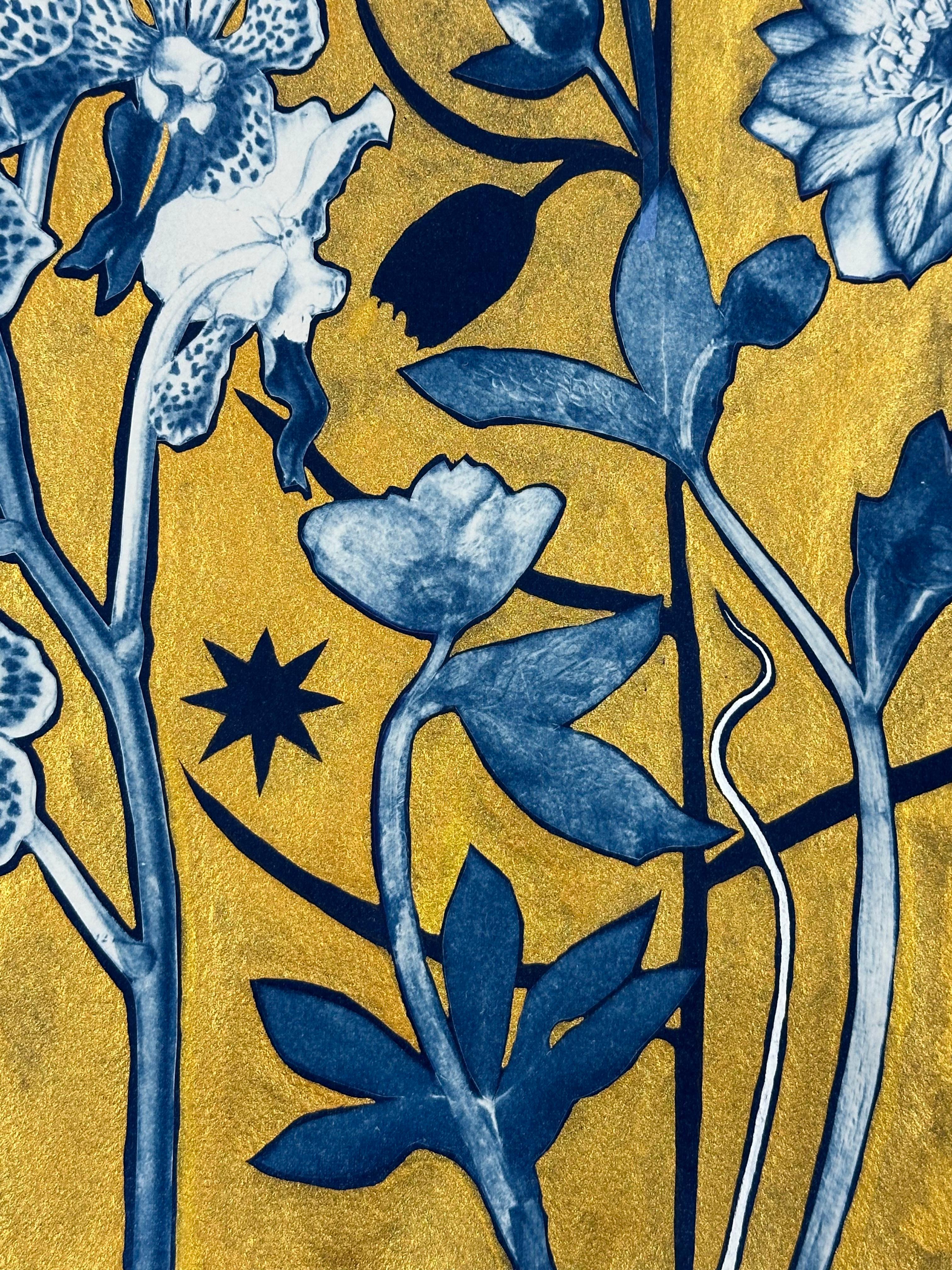 Gold Flora Schatten Orchidee - Metallic Botanical Cyanotype Gemälde Blumen in Gold, 2023 im Angebot 9