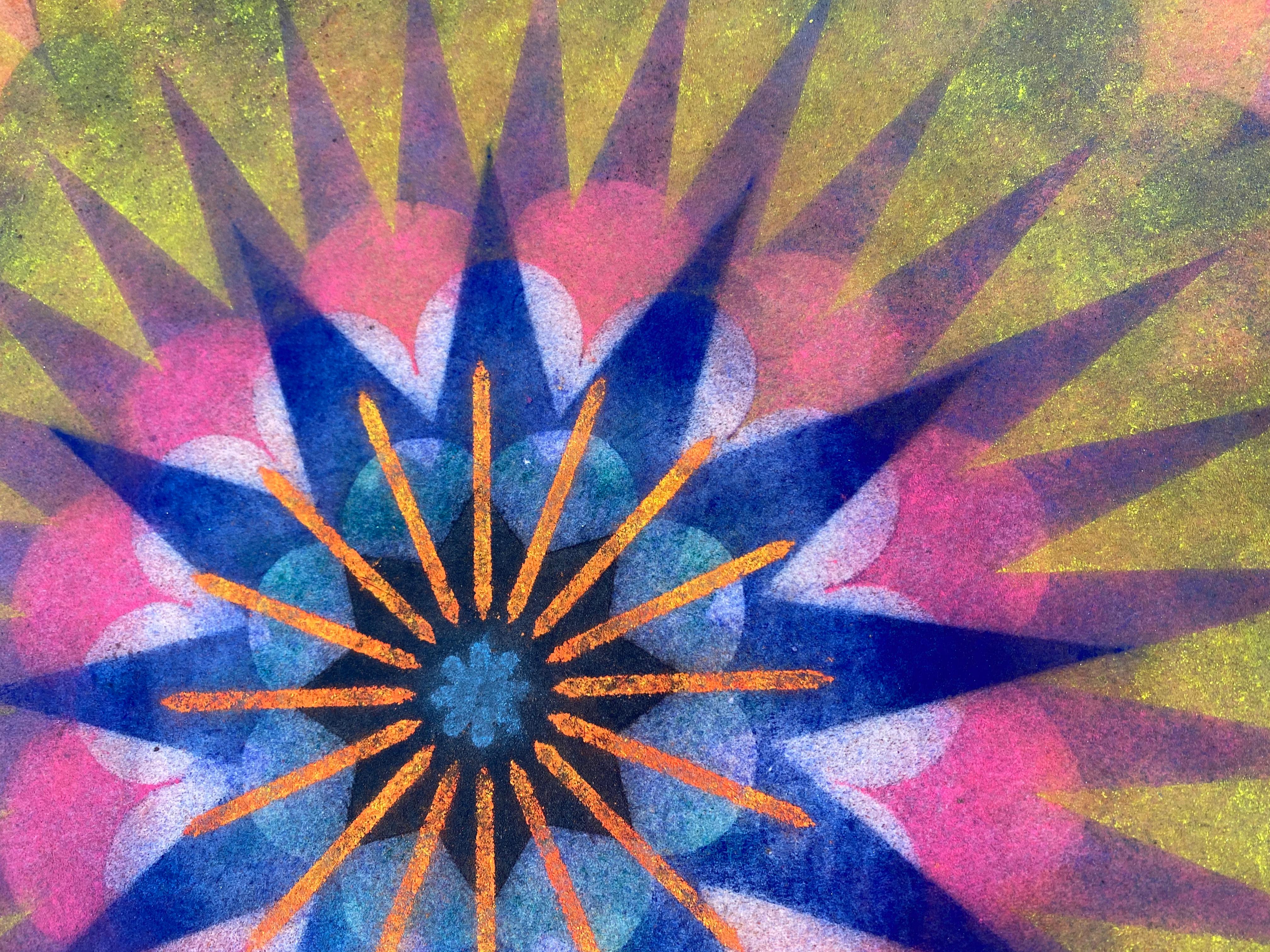 Poptic 22.03 - Blumenmandala Fuchsia Rosa Gelb Lavendel Lila Marineblau 2020 (Zeitgenössisch), Art, von Mary Judge