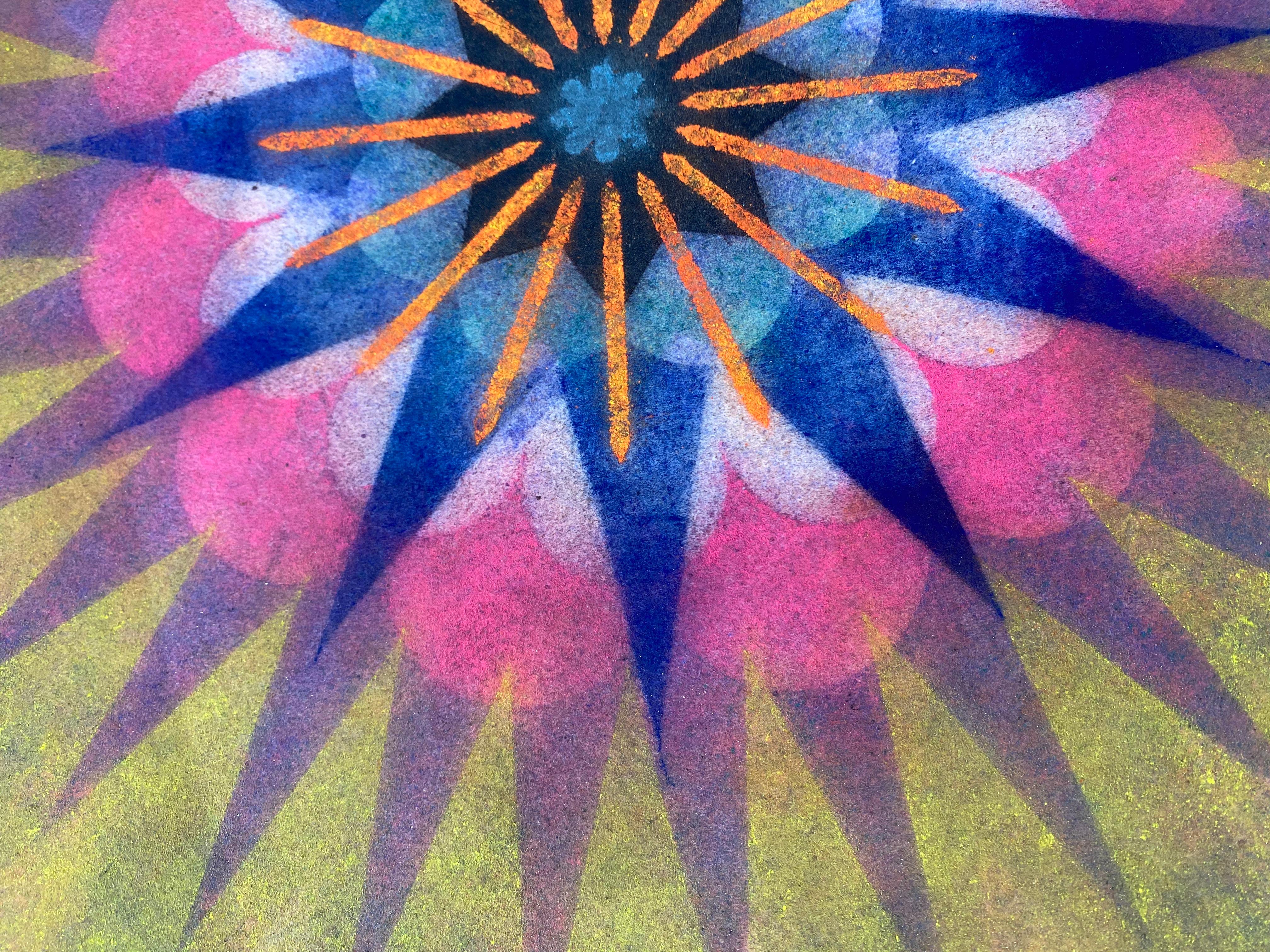 Poptic 22.03 - Blumenmandala Fuchsia Rosa Gelb Lavendel Lila Marineblau 2020 (Beige), Abstract Drawing, von Mary Judge
