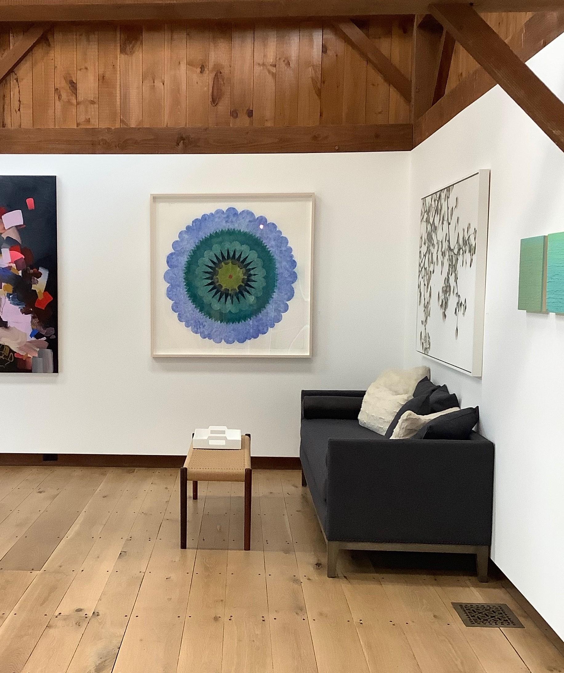 Blu Opus Eight - Mandala astratto geometrico fiore blu verde navy, 2019 - Art Contemporaneo di Mary Judge