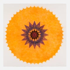 Pop Flower 46 - Mandala circolare arancione brillante Greene & Greene & Greene, 2017
