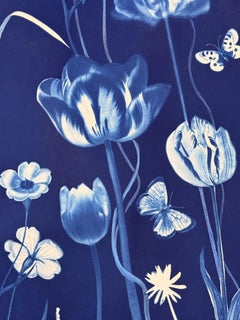 Malerische Botanik: Tulpen, Lilien, Blätter – Blaue Cyanotypie: Blumen, Pflanzen, 2024