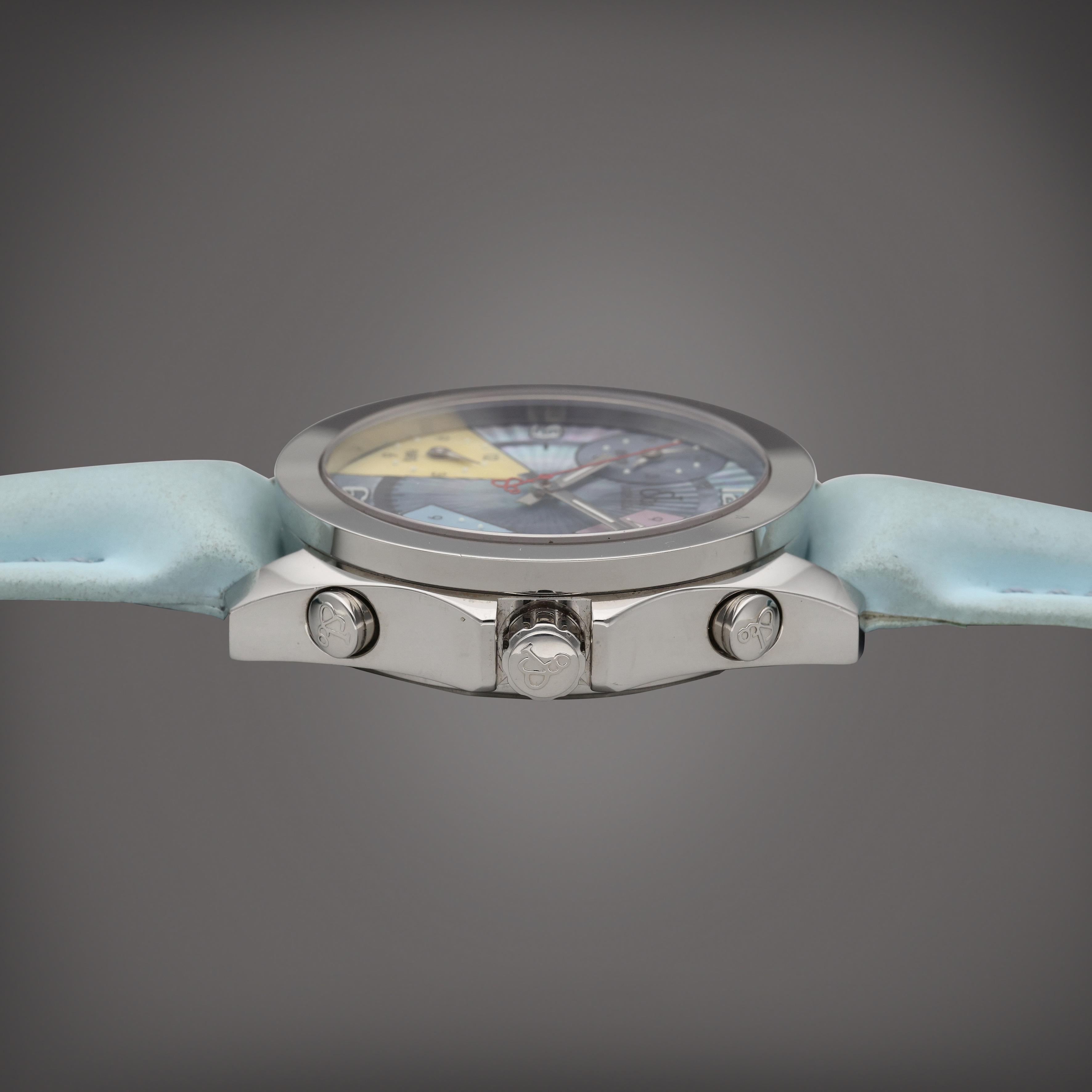 Size note: 40 mm

Pioneering: Jacob & Co. has a well-deserved reputation for breaking new ground in high watchmaking, creating complications and combinations of complications that are new to high watchmaking, while still using traditional methods to