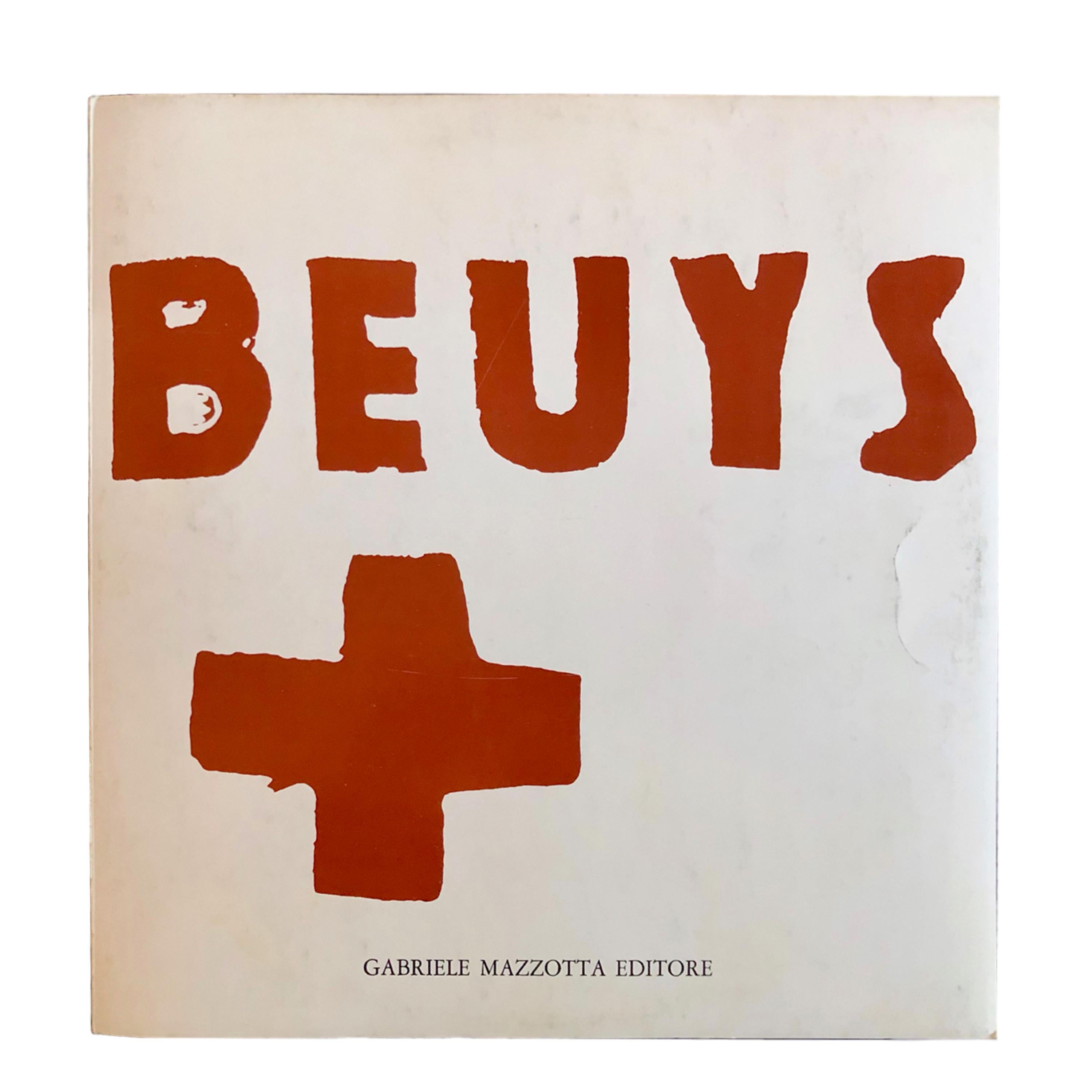 Una performance di Joseph Beuys, registrata alla Staatliche Kunstakademie di Düsseldorf nel 1968. 
Interpreti: J. Beuys in collaborazione con H. Christiansen e J. Stüttgen. 
Questa è l'edizione dell'opera pubblicata da Mazzotta, Milano. Numerata