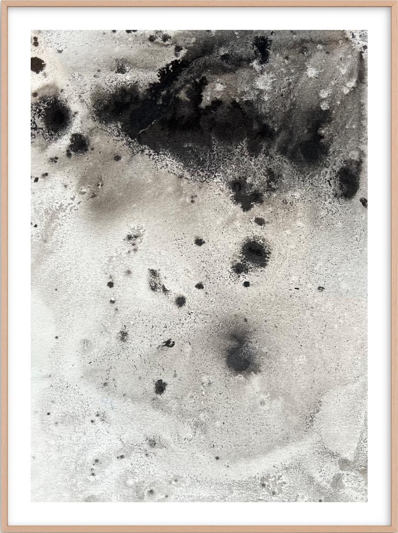 Peinture minimaliste abstraite, encre sur papier, cascade, noir et blanc.