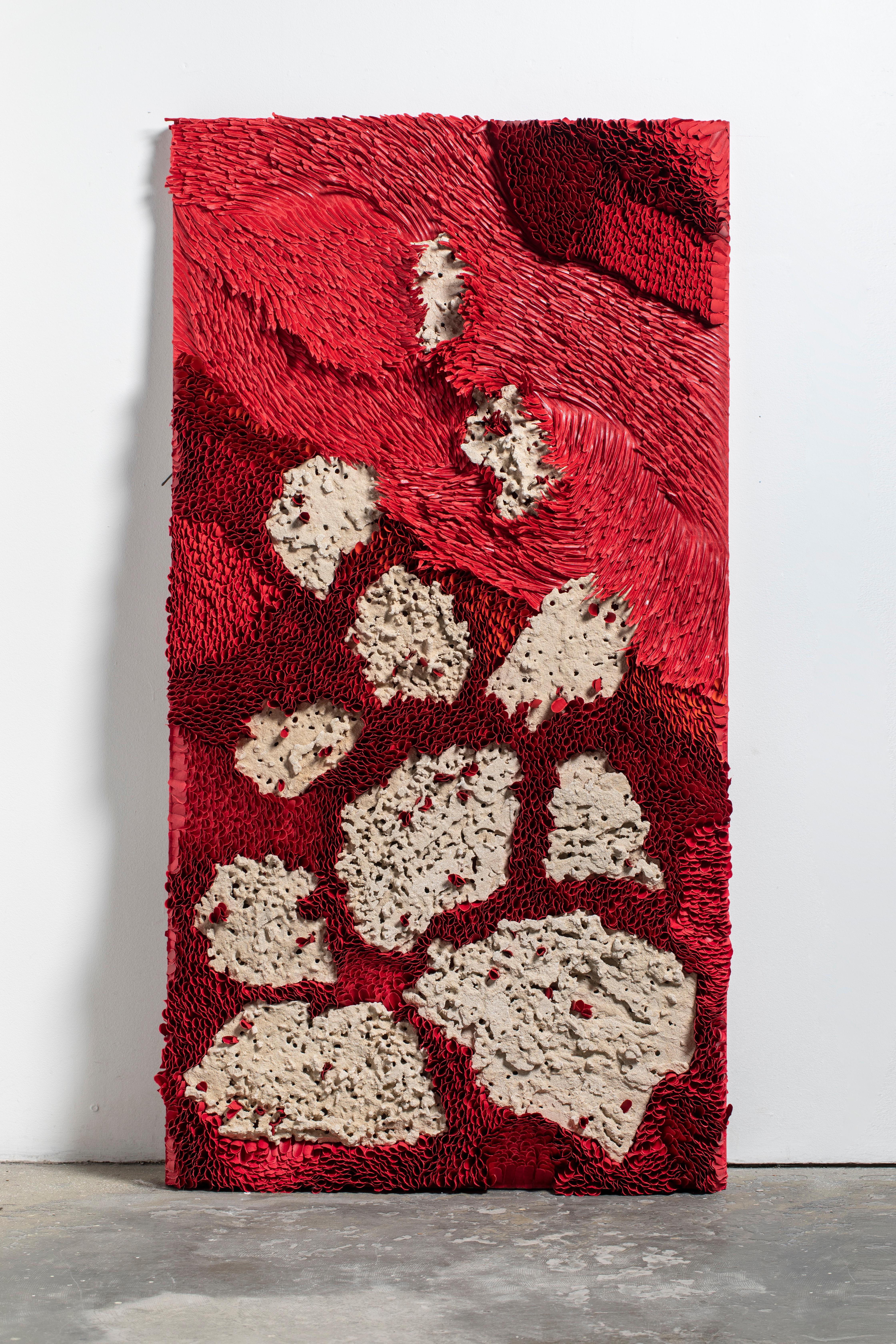Skulpturale Wandkunst aus zerrissenem Papier und Stein, 2020 (Abstrakt), Art, von Bianca Severijns