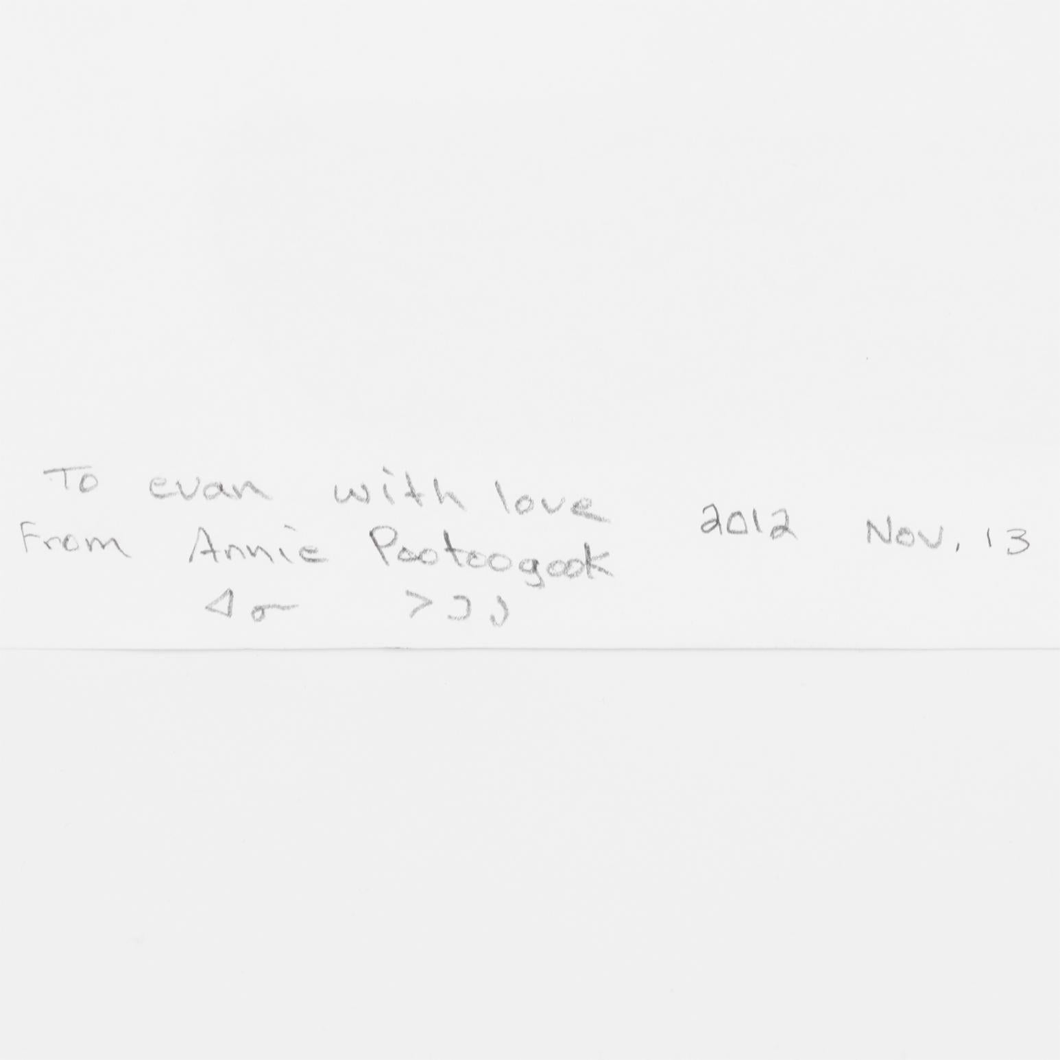 Annie Pootoogook (1969-2016) è stata un'artista Inuit famosa per i suoi disegni che ritraggono la vita contemporanea degli Inuit nel Canada settentrionale.

Pioniera della narrazione visiva, ha segnato un importante cambiamento nella comprensione