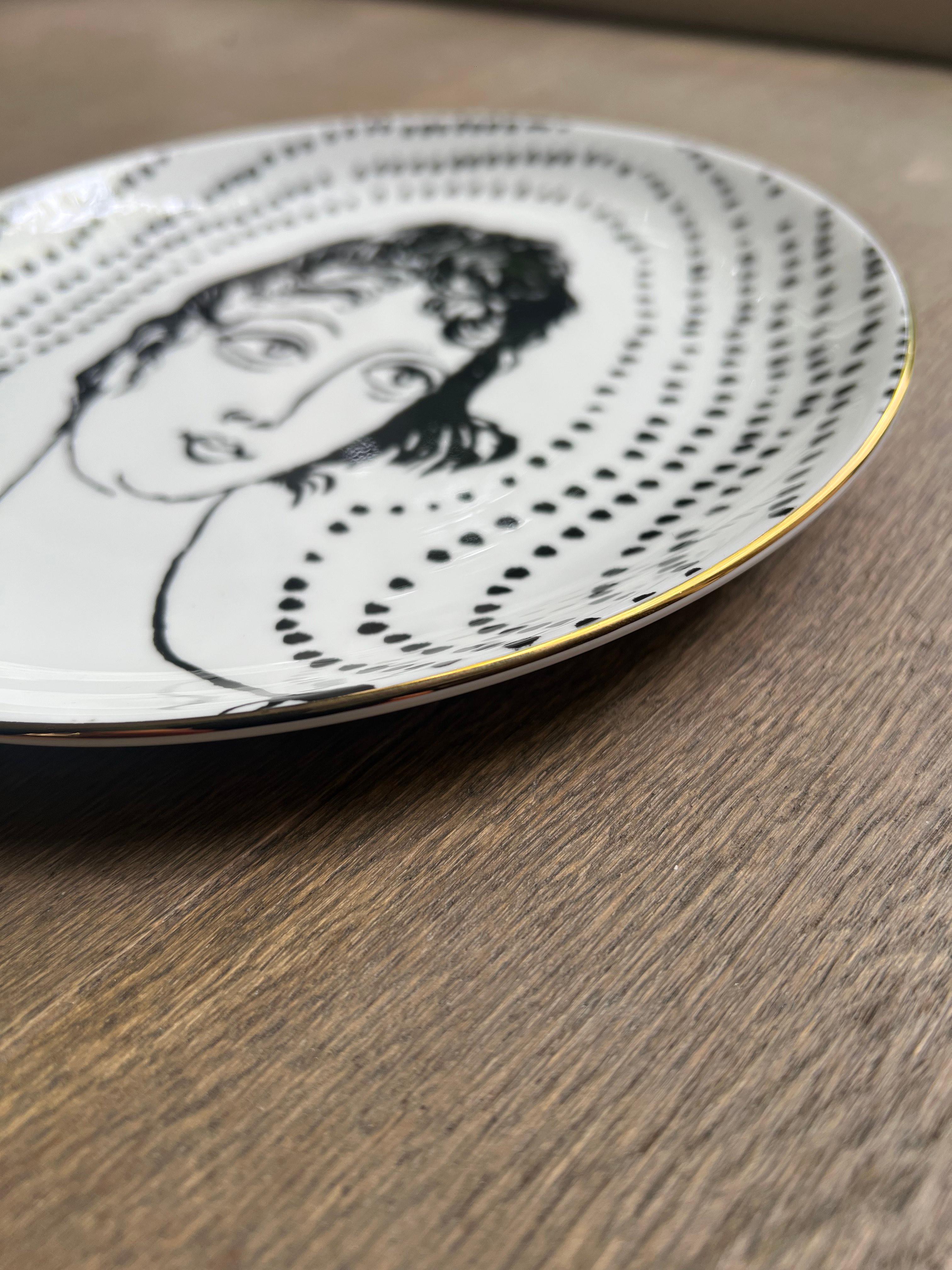 Grayson Perry - 6 x Portrait Plates - complete set For Sale 7